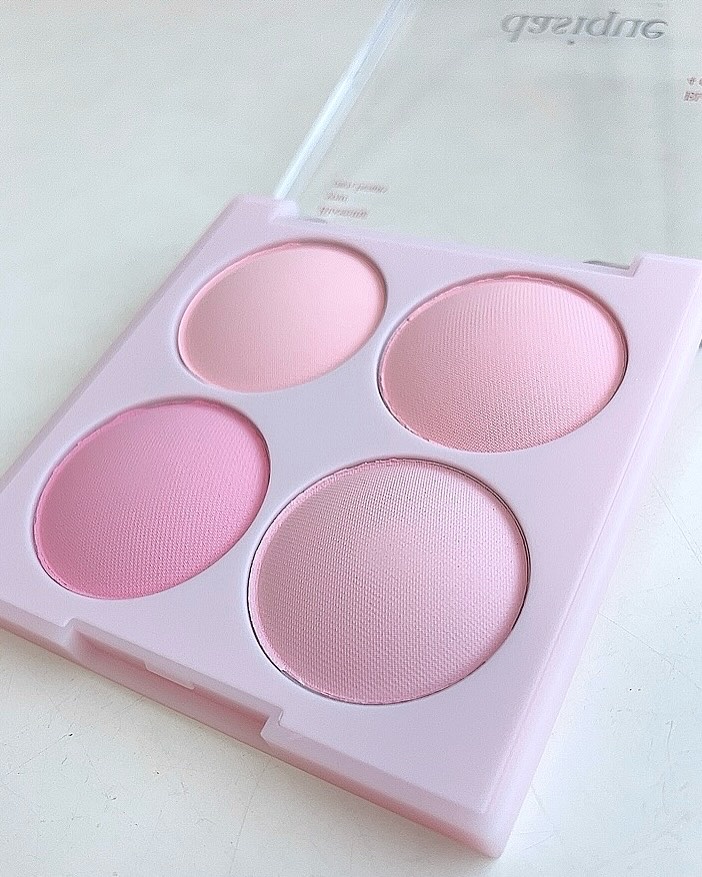 ブレンディングムードチーク/dasique/パウダーチークを使ったクチコミ（3枚目）