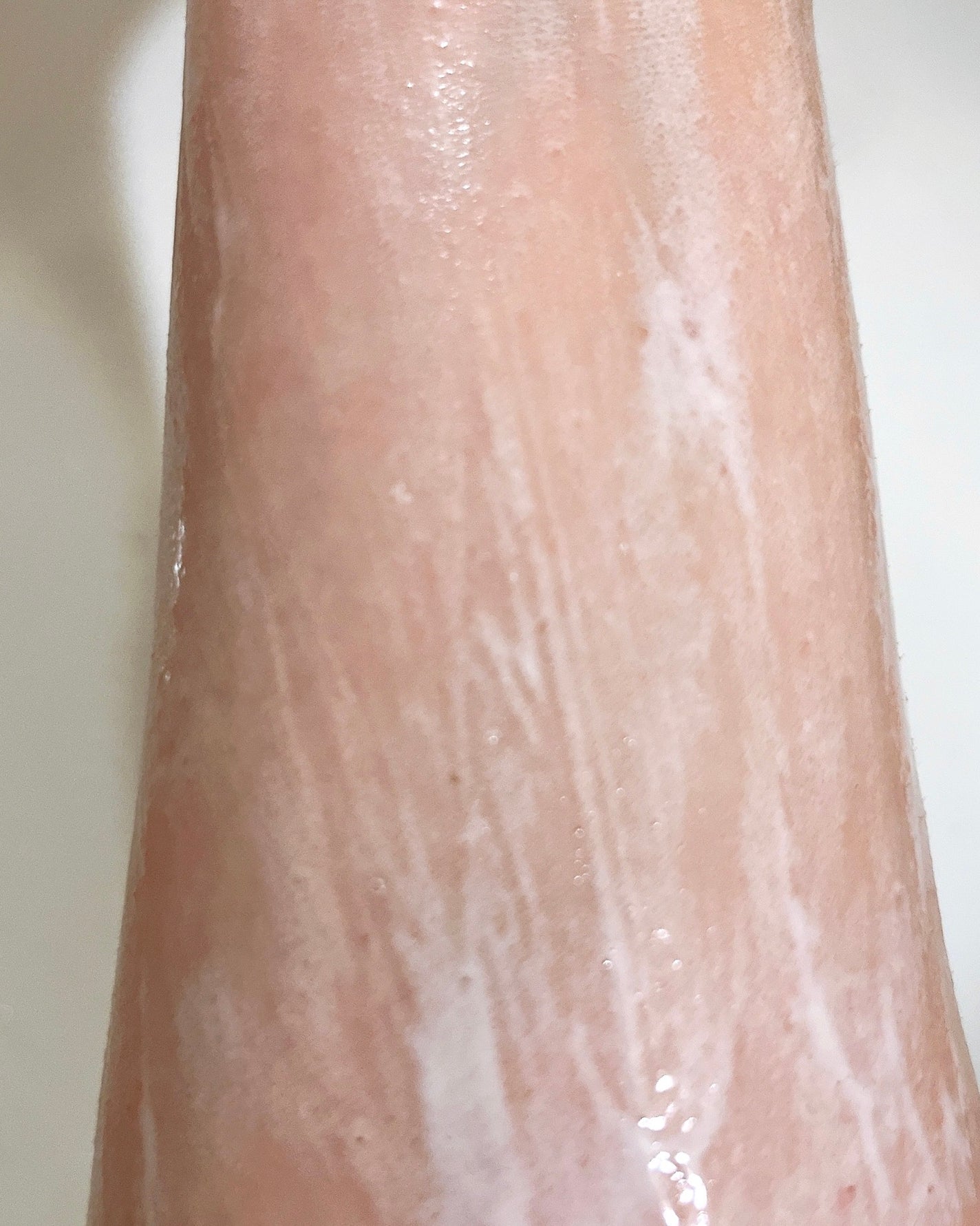 ヨル ディープナイトケアボディソープ/YOLU/ボディソープを使ったクチコミ(4枚目)