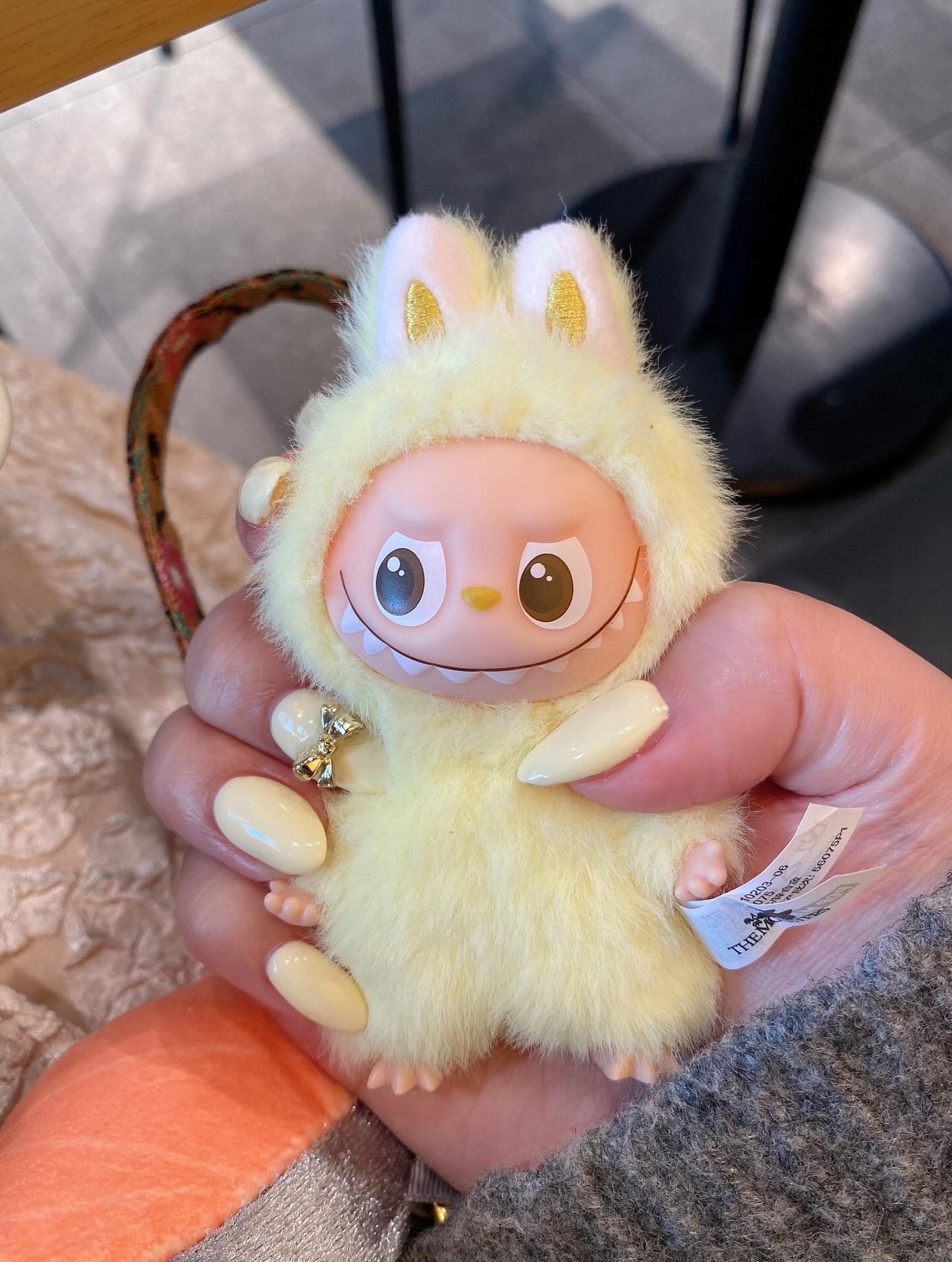 *chihiro.💐🎀 on LIPS 「🐣🌼#ネイル#冬ネイル#labubu#ラブブ#イニシャルラブブ..」(2枚目)