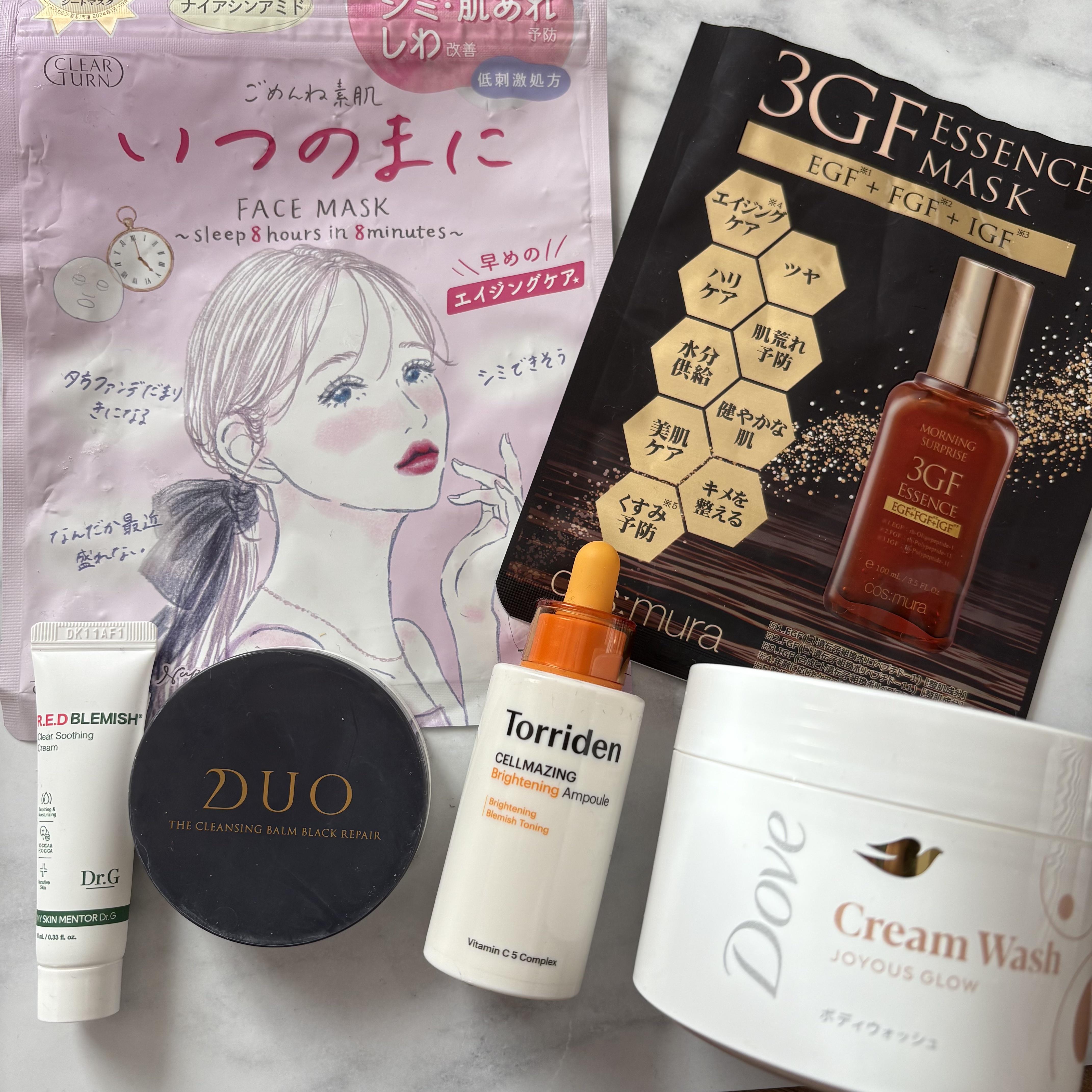 最近の#使い切り 

この中での推しはコスムラのパック♡
たっぷり保湿して朝も乾燥しらずの肌で
リピしたいと思った！


いつのまにマスクは良いけどごめんね素肌の方が好みだった

トリデンのビタミンセラムも可もなく不可もなく。ダイブインセラ