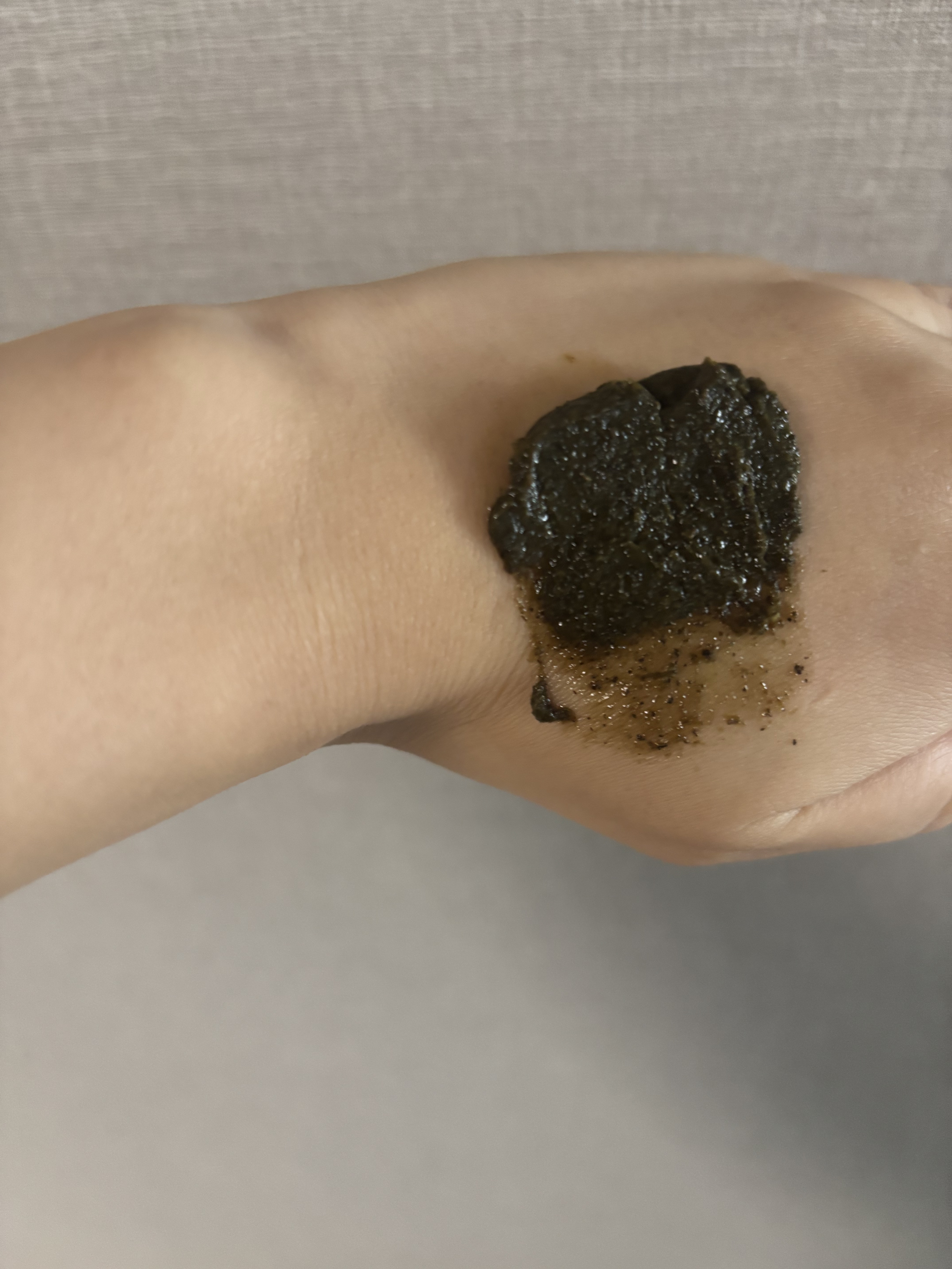 ティーツリーハーブピーリングパック/WellDerma/洗い流すパック・マスクを使ったクチコミ（2枚目）