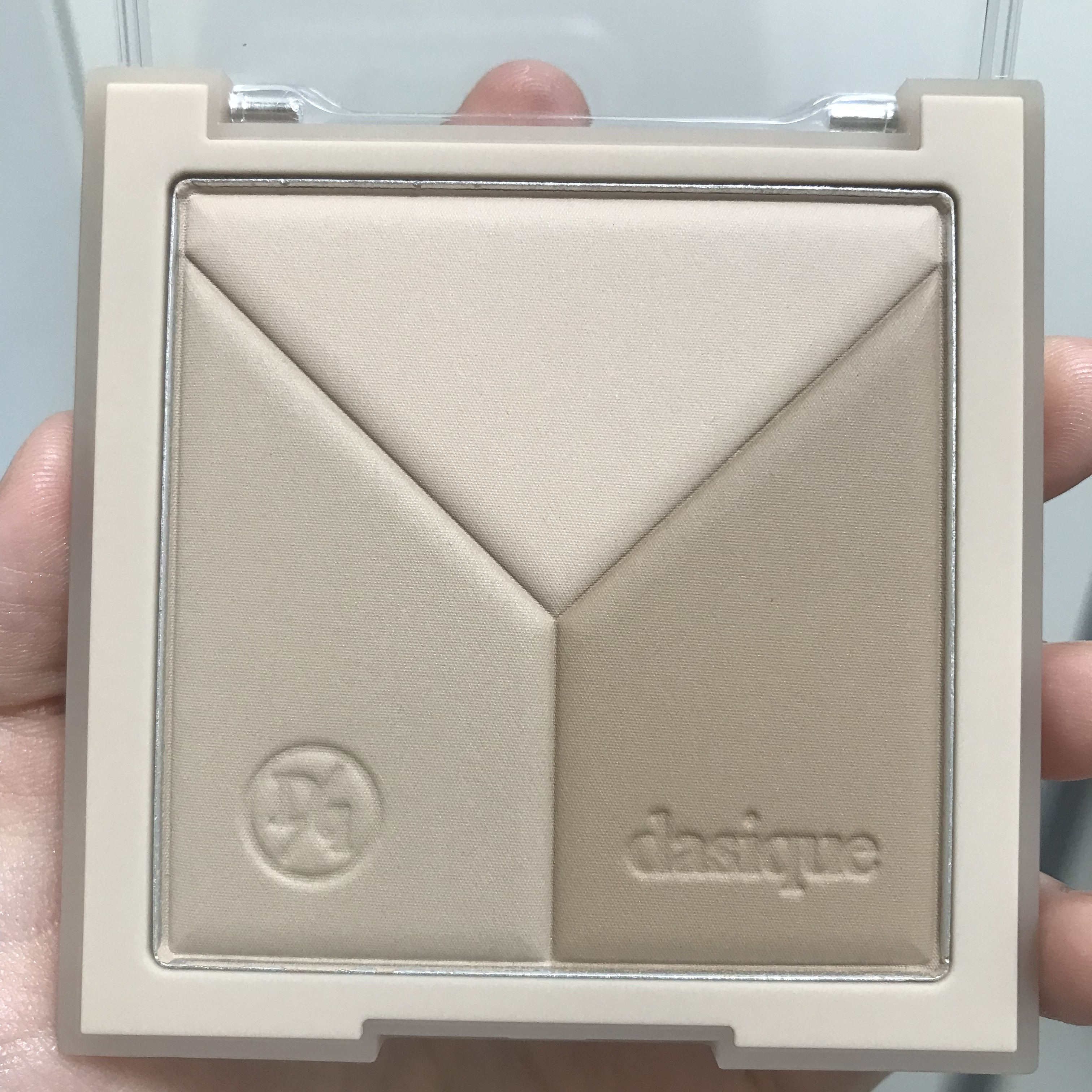 Vカットブレンディングシェーディング 02 クールブレンディング/dasique/シェーディングを使ったクチコミ（1枚目）