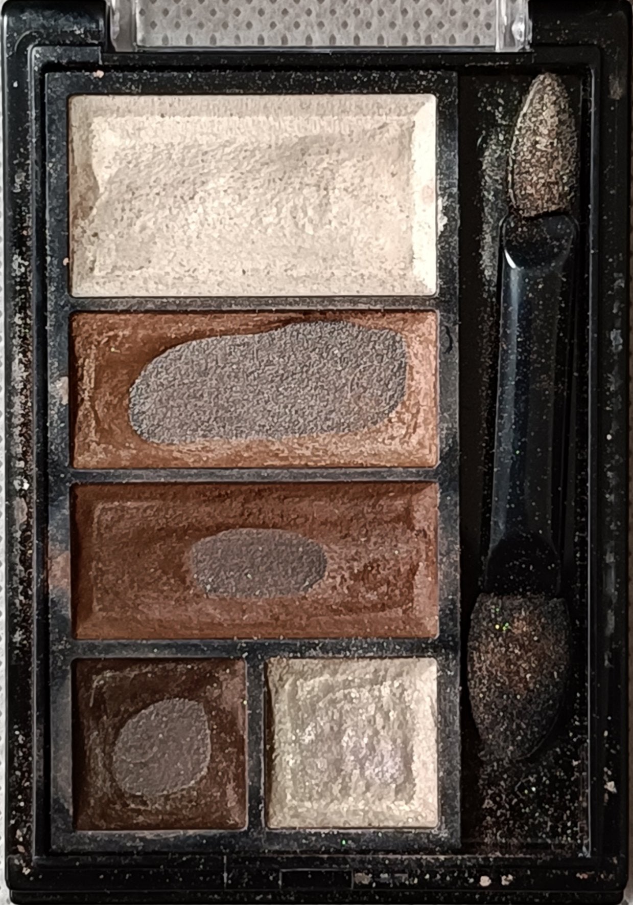 カラーリングチークス(グロウ)/LUNASOL/パウダーチークを使ったクチコミ(3枚目)