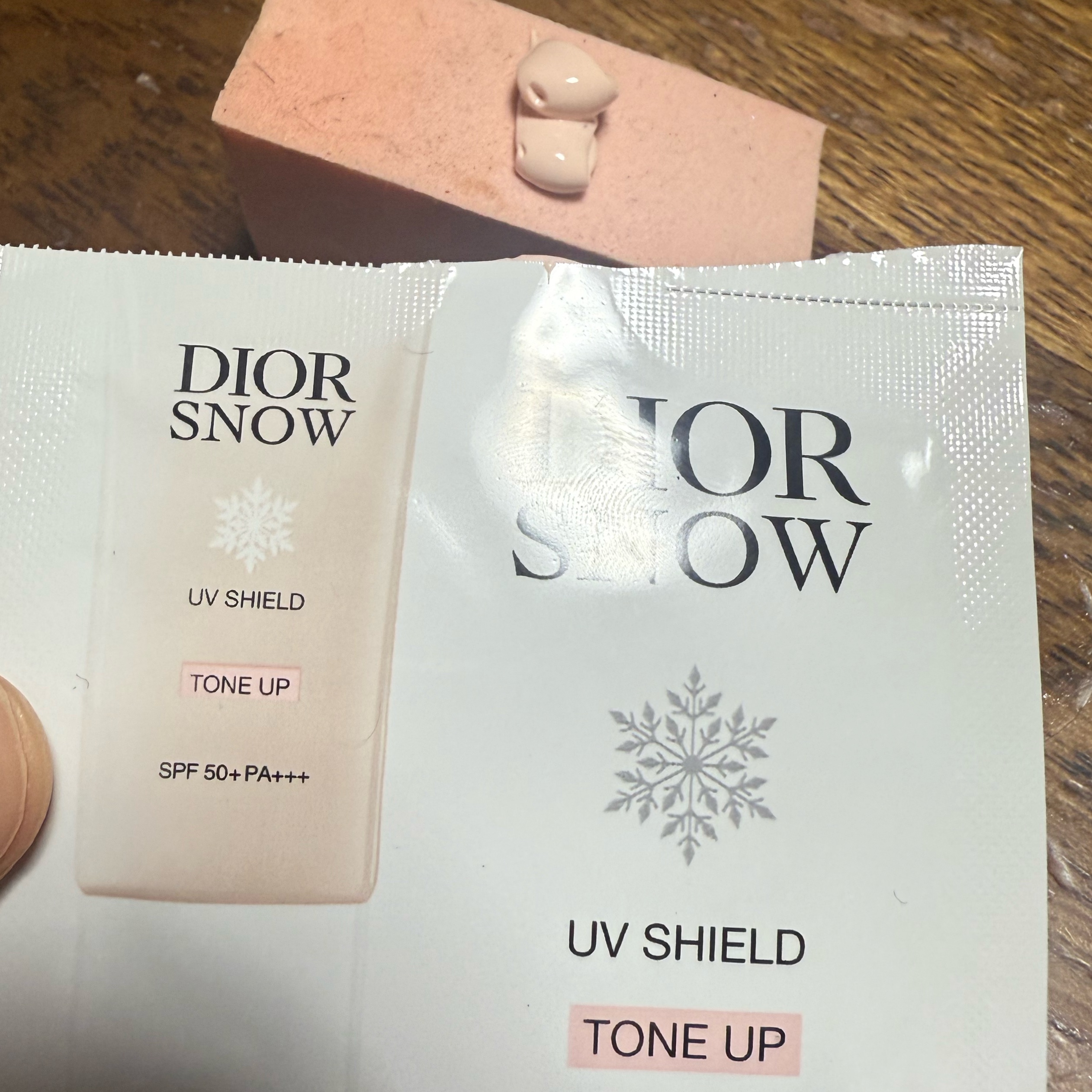 ディオール スノー UVシールド トーンアップ 50+｜Diorの効果に関する