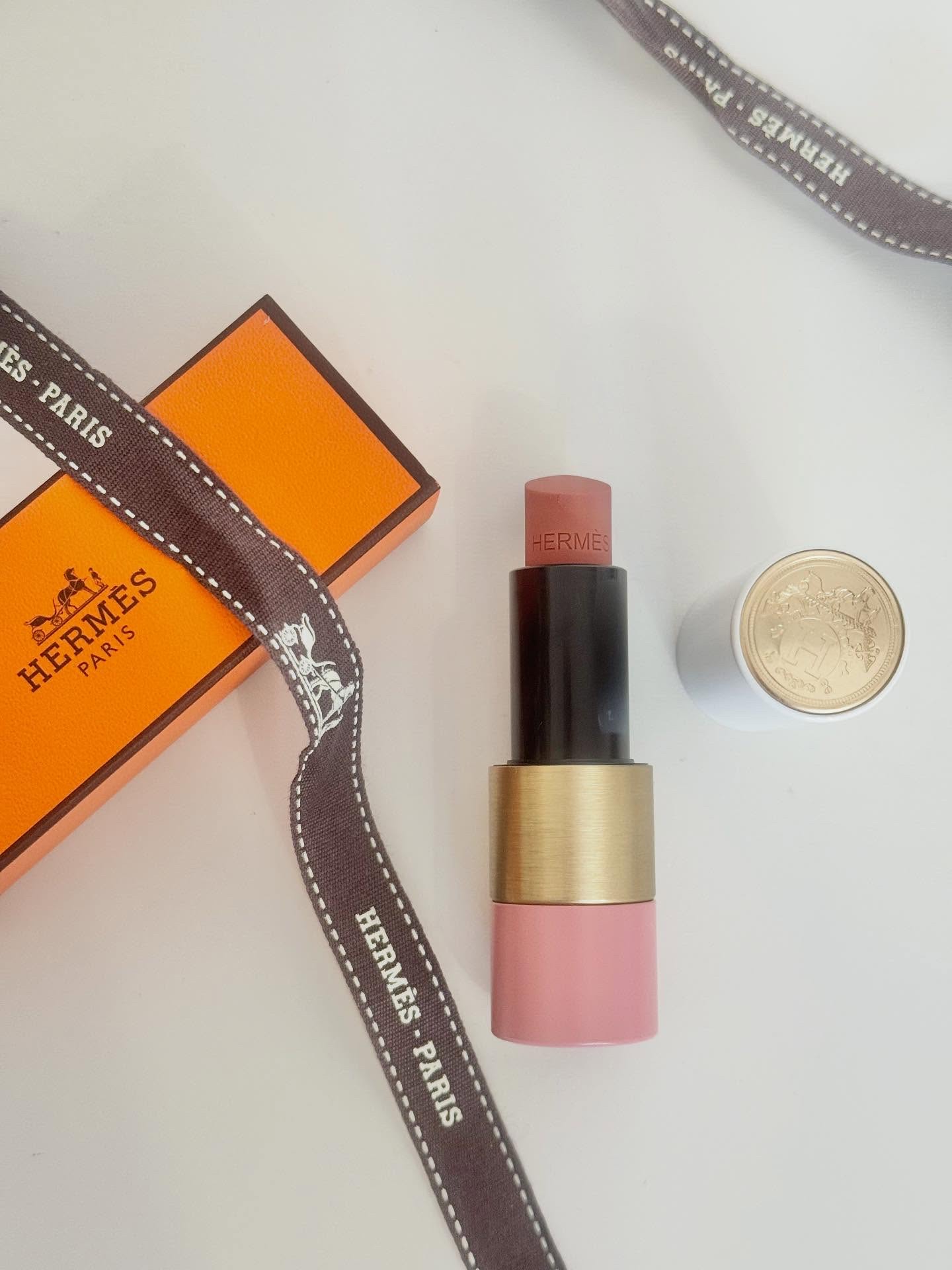 ローズ・エルメス ローズ ア レーヴル/エルメス/口紅を使ったクチコミ（3枚目）