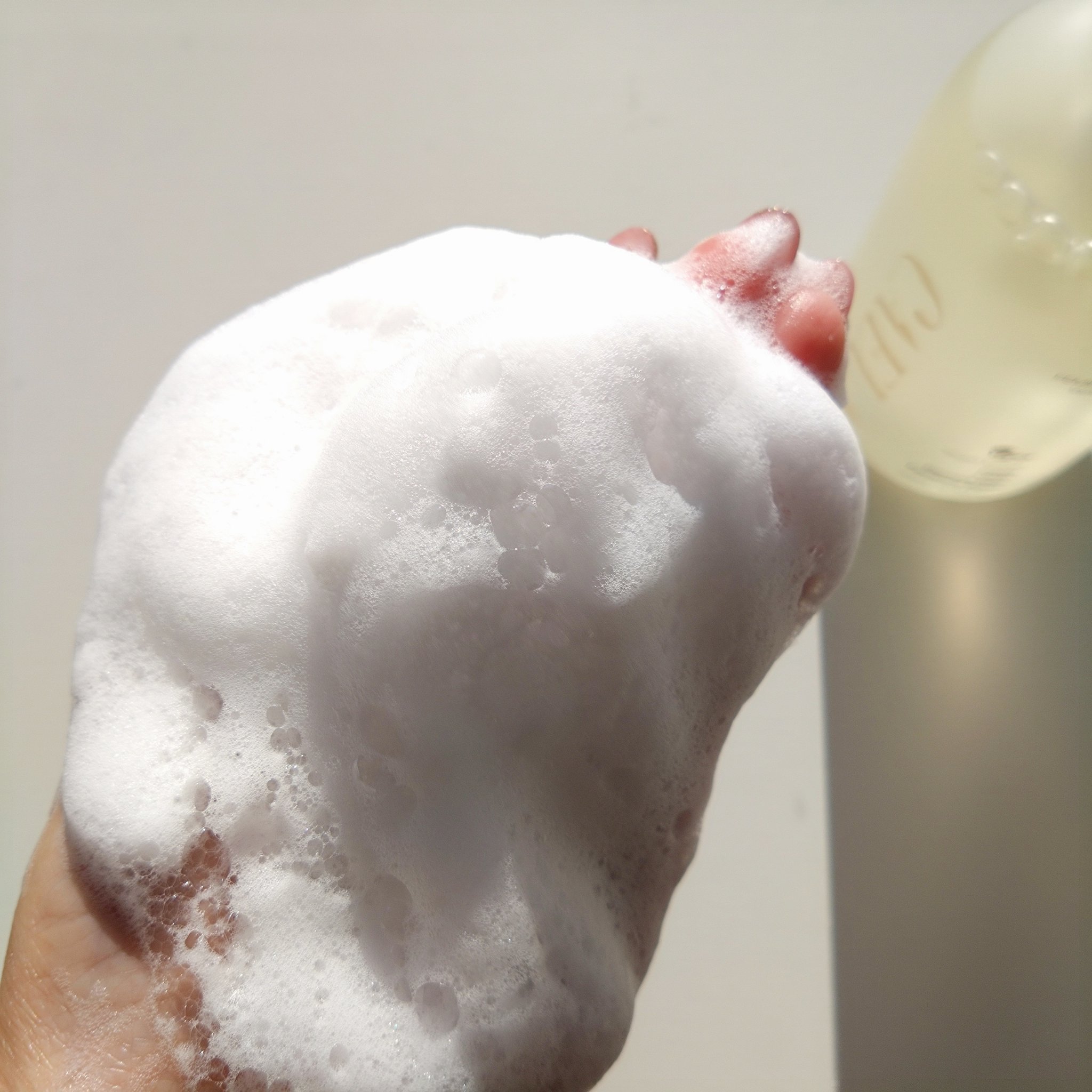 フェミニンウォッシュティッシュ/CAELA/ボディシートを使ったクチコミ（3枚目）