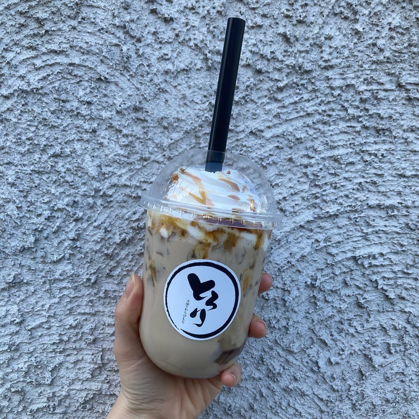 最近スタバよりも
とろりわらび餅飲みがち

中のおもちは和三盆で
いつも黒蜜頼んじゃう🫶

生クリームたっぷりで幸せ🤍

#とろり天使のわらびもち #おやつ#チートデイ