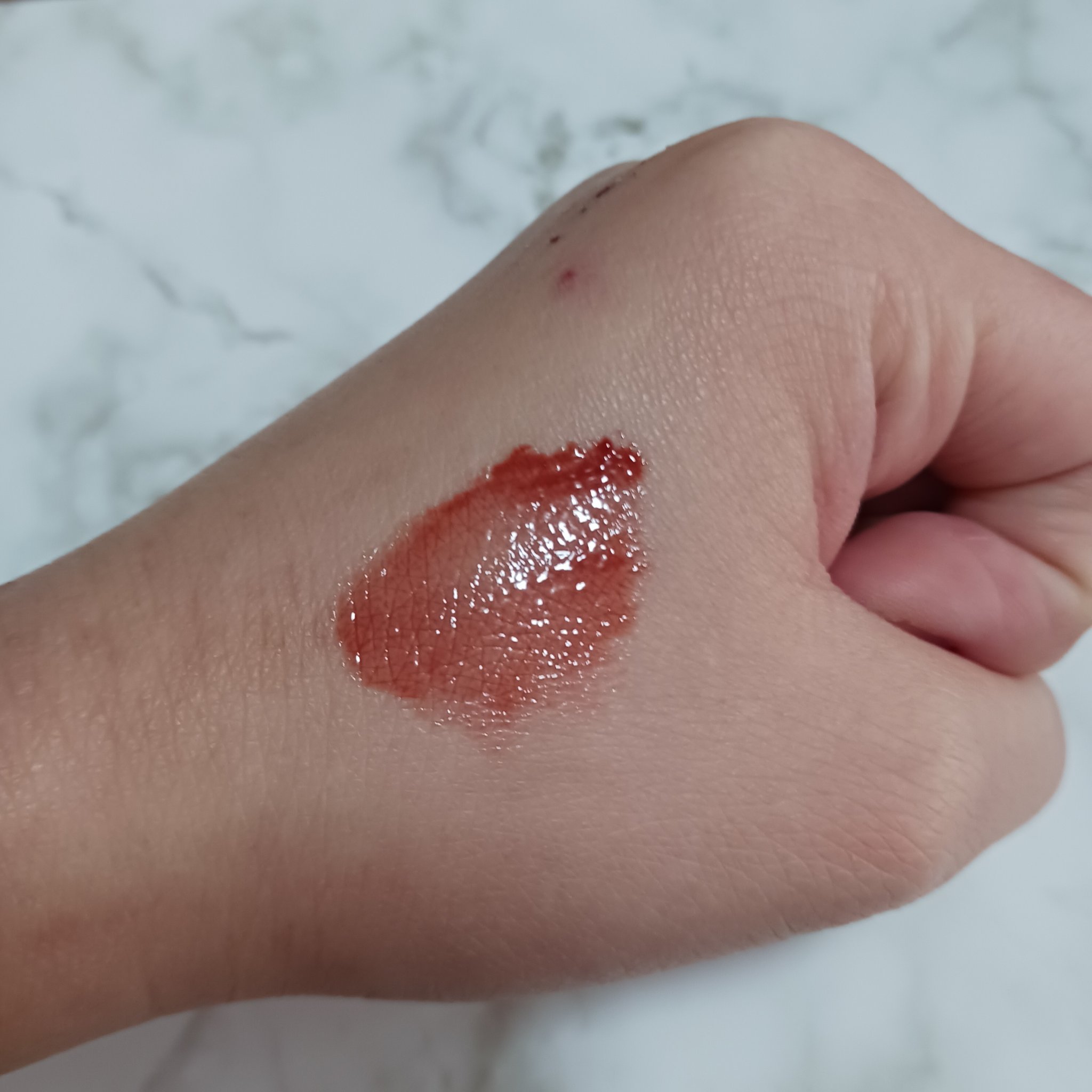 アンドバイロムアンド　グラッシーボムティント/&nd by rom&nd/リップティントを使ったクチコミ（2枚目）