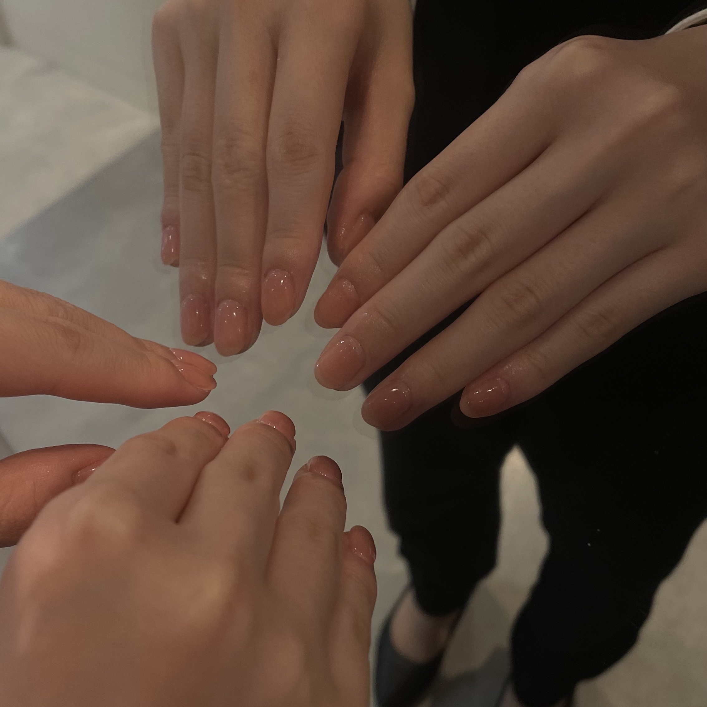 いいね、保存嬉しいです🎶

#ネイル #ジェルネイル #垢抜け #ネイルケア #キラキラネイル #ネイリスト #ネイルデザイン #ネイルポリッシュ #簡単ネイル #夏ネイル #秋ネイル #ネイルアート #ネイルシール #冬ネイル #大人ネ