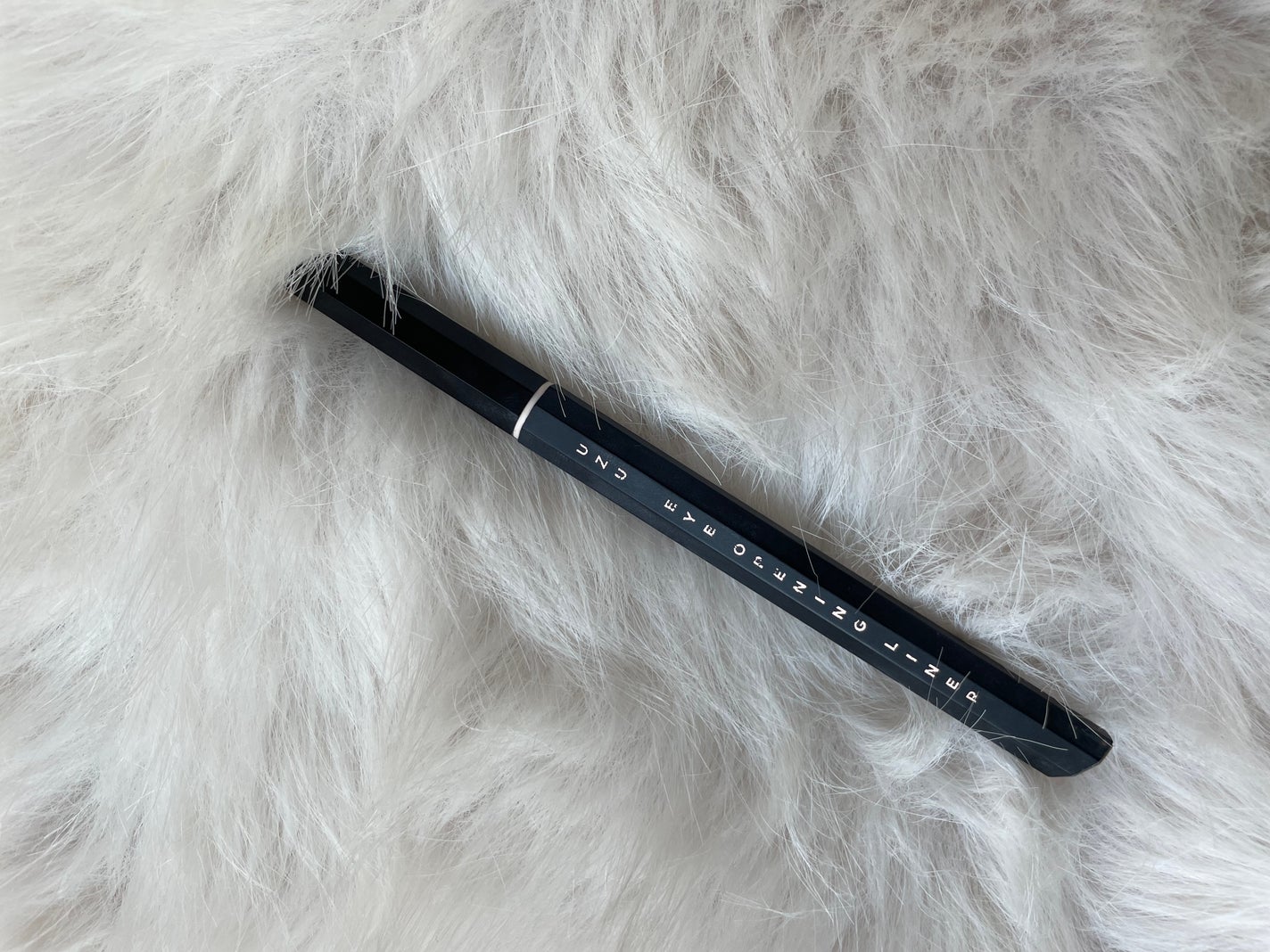 EYE OPENING LINER メタリック/UZU BY FLOWFUSHI/リキッドアイライナーを使ったクチコミ(2枚目)