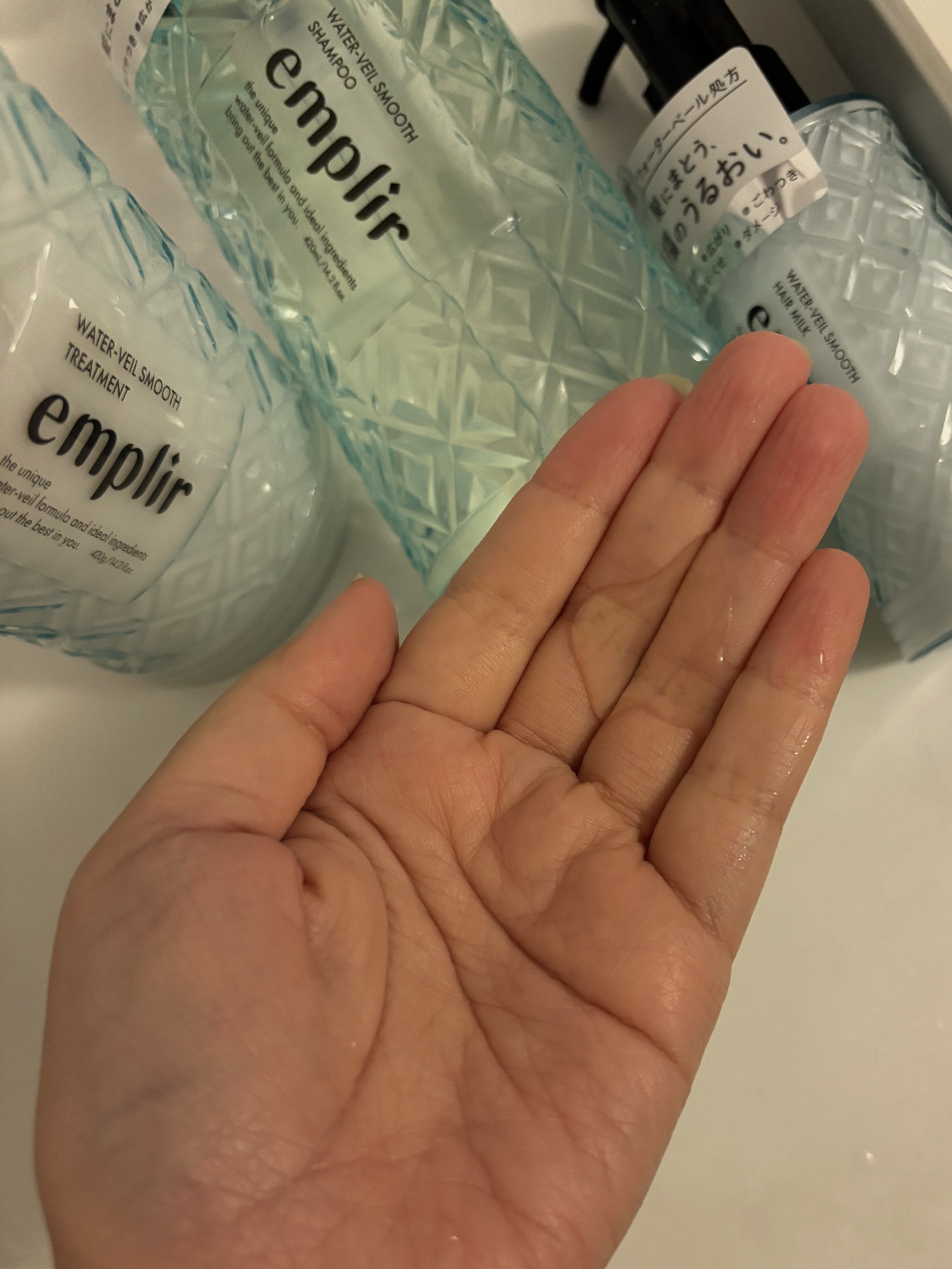 ウォーターベール スムース ヘアミルク/emplir/ヘアミルクを使ったクチコミ（2枚目）