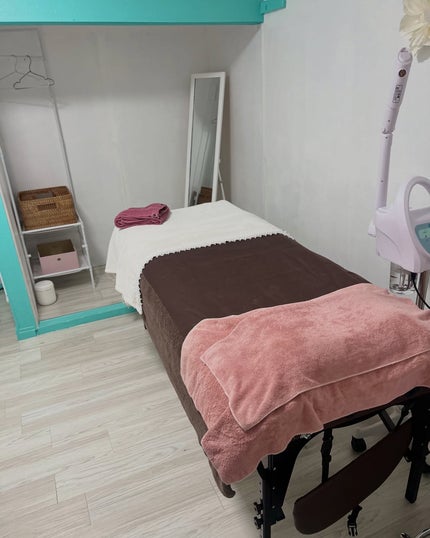 R❤︎フォロバ100 on LIPS 「eclat(エクラ)六本木肌再生フェイシャル・脱毛専門サロン。..」(4枚目)