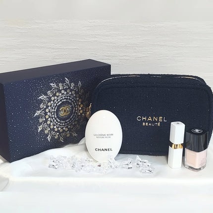 くまねこもん on LIPS 「CHANELホリデーコフレ✨〈シャネルリップ&ネイルケアセット..」(3枚目)