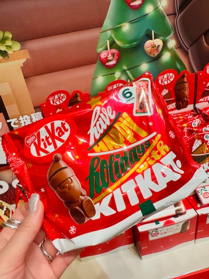 chia♥ on LIPS 「˗ˋキットカットホリデイサンタ🎄🎅🏻ˊ˗今年もやってきた!シー..」(2枚目)