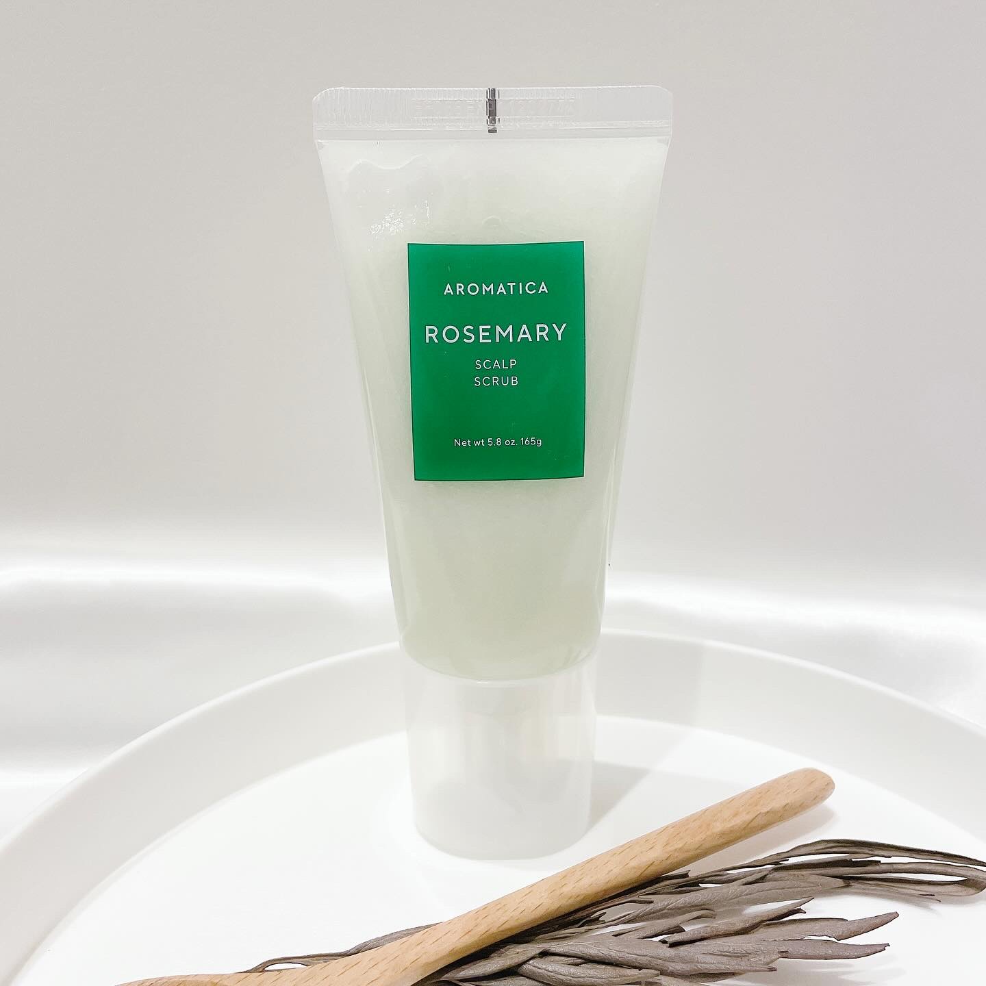 ローズマリー スカルプ スクラブ/AROMATICA/ヘッドスクラブを使ったクチコミ（1枚目）