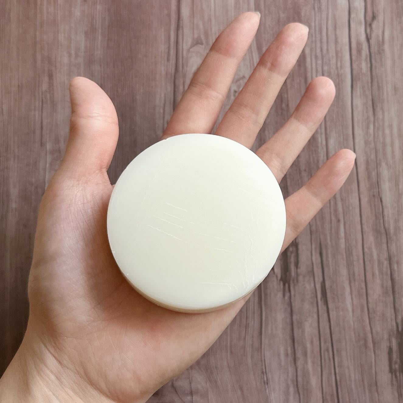 無添加生活 無添加はちみつ配合生石けん/マックス/洗顔石鹸を使ったクチコミ(4枚目)