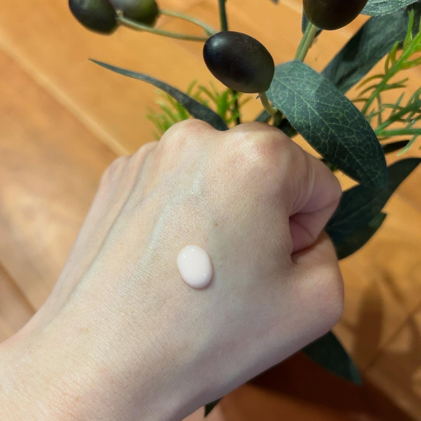 アプリコットクリアサンセラム/I&#39;m from/日焼け止めローションを使ったクチコミ（2枚目）