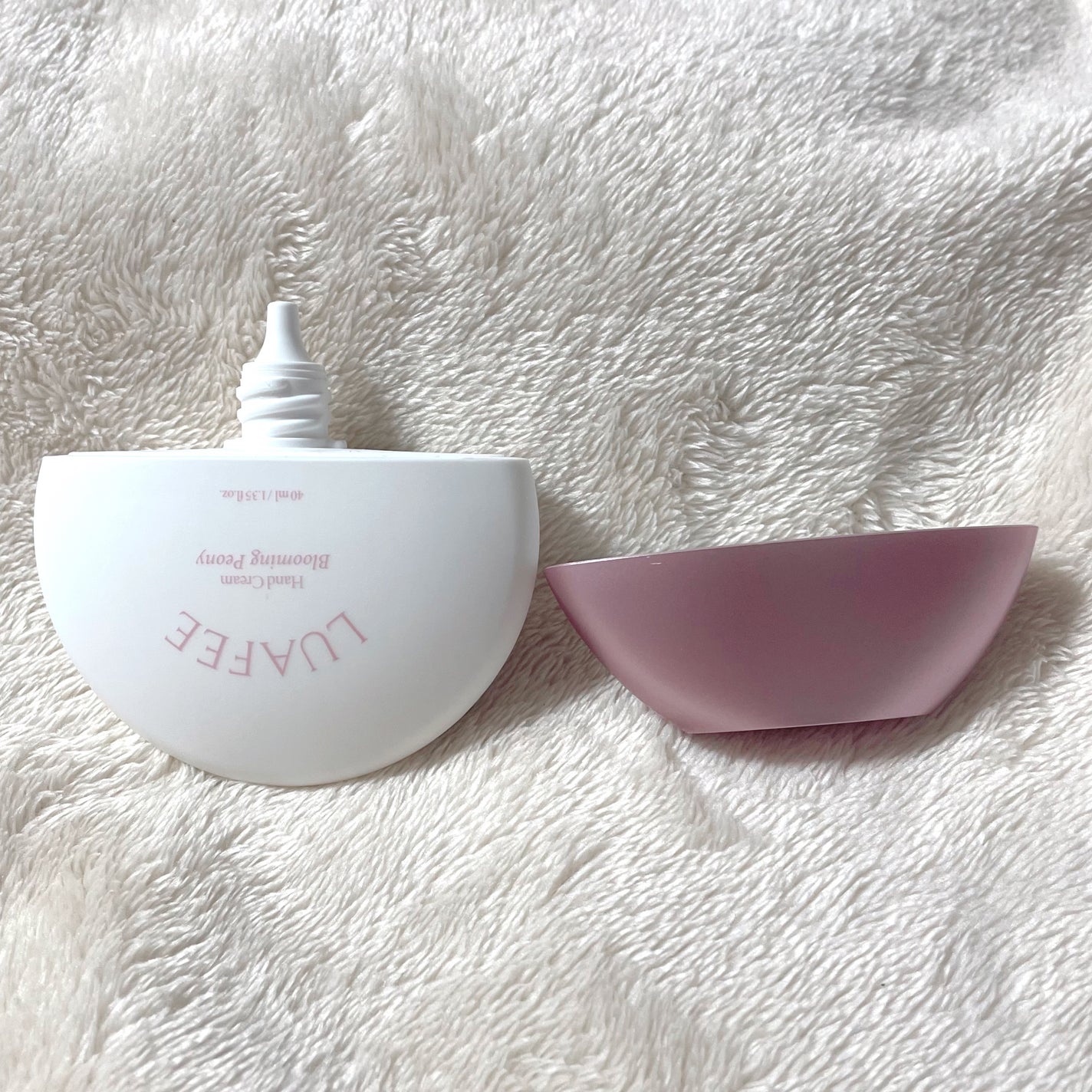 パフュームハンドクリームブルーミングピオニー/LUAFEE/ハンドクリームを使ったクチコミ(3枚目)