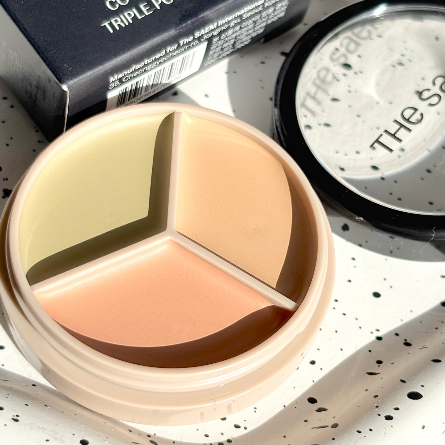 カバーパーフェクション トリプル ポット コンシーラー/the SAEM/パレットコンシーラーを使ったクチコミ（2枚目）