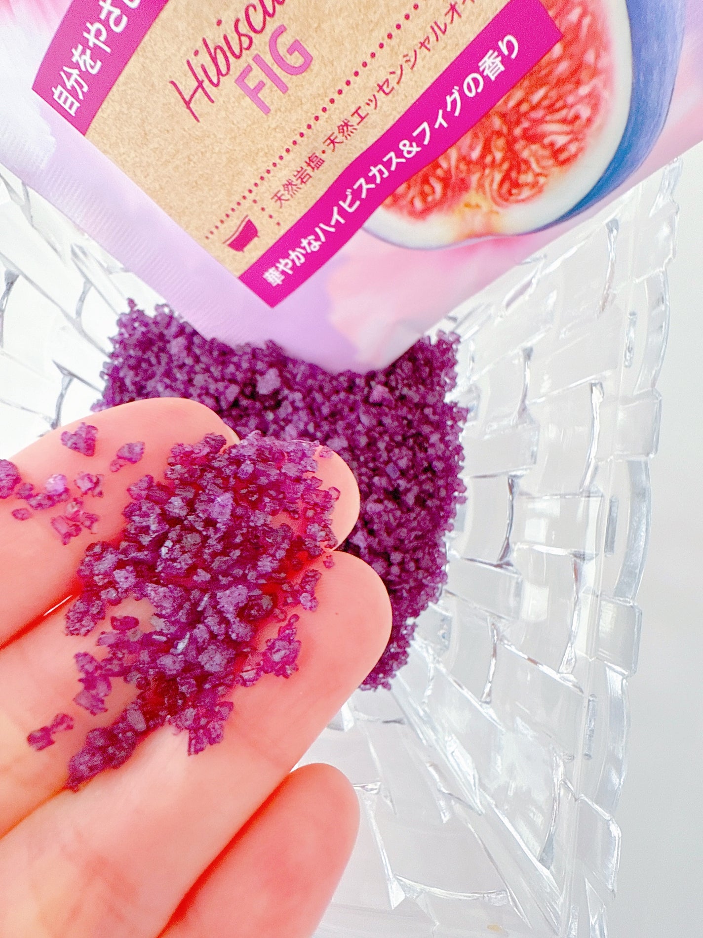 クナイプ バスソルト ハイビスカス&フィグの香り/クナイプ/無機塩系入浴剤を使ったクチコミ(2枚目)