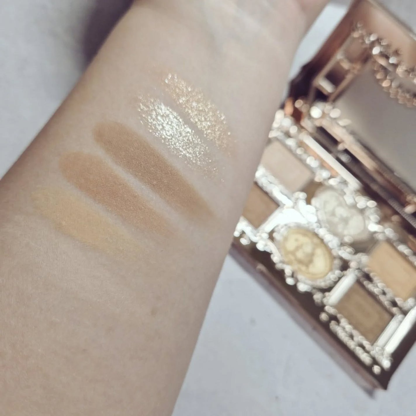 スウィーティーベア コレクション アイシャドウパレット/FlowerKnows/アイシャドウパレットを使ったクチコミ(4枚目)