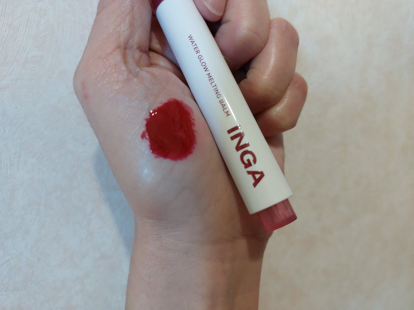 ウォーターグローリップティント/INGA/リップティントを使ったクチコミ(8枚目)