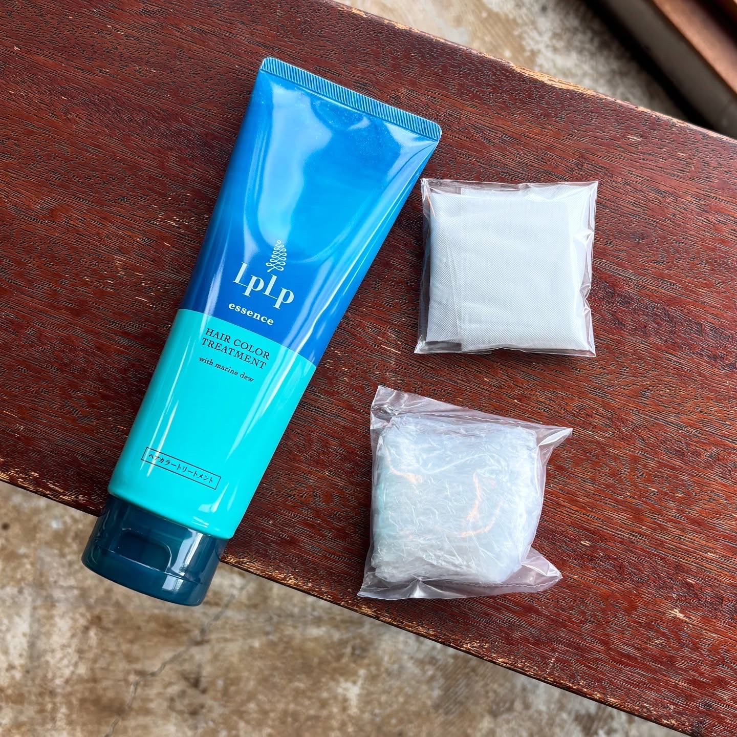 エッセンスカラートリートメント/LPLP(ルプルプ)/ヘアカラーを使ったクチコミ（3枚目）