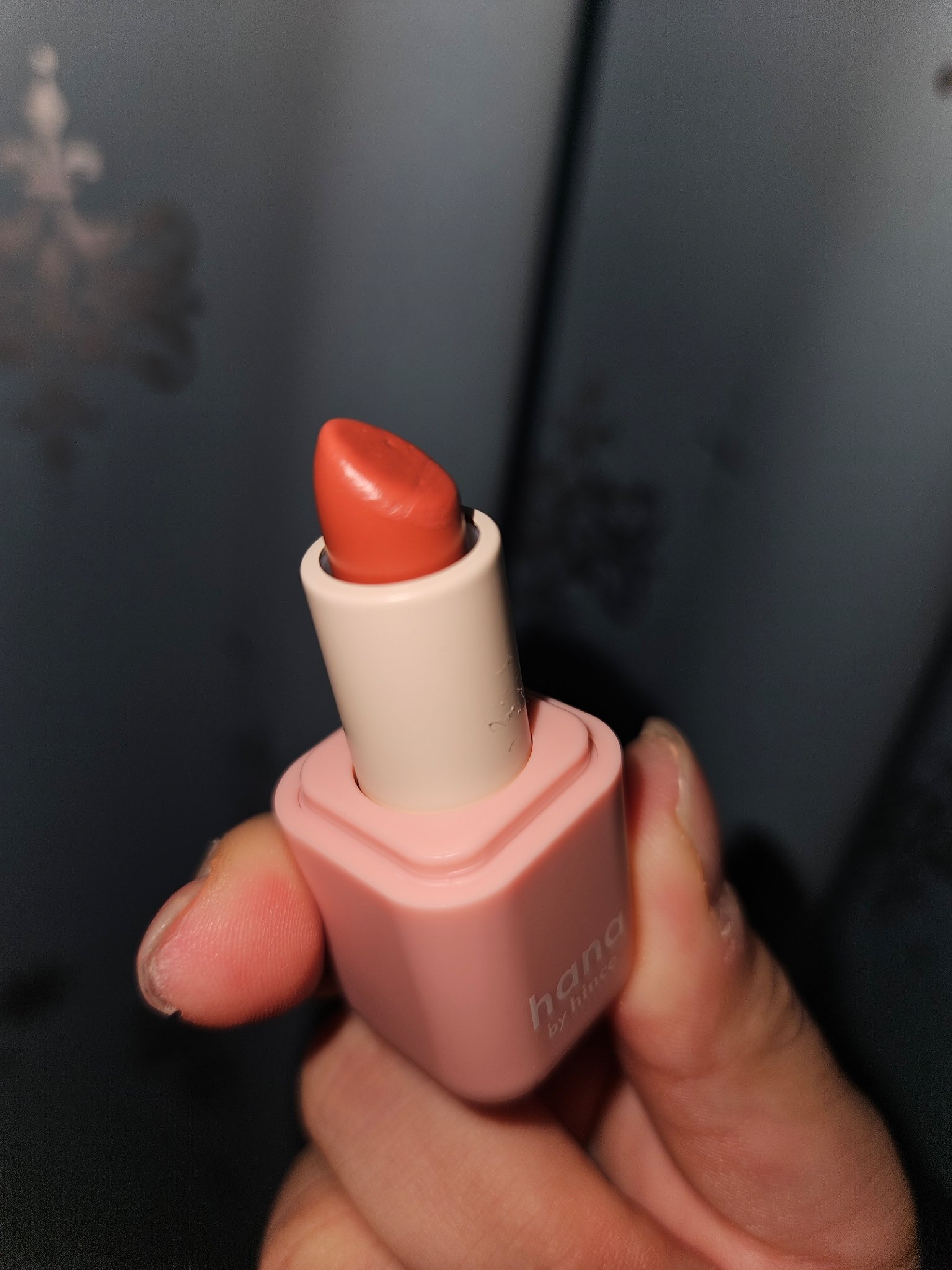 シアーグラスリップスティック 01 モモ/hana by hince/口紅を使ったクチコミ（2枚目）