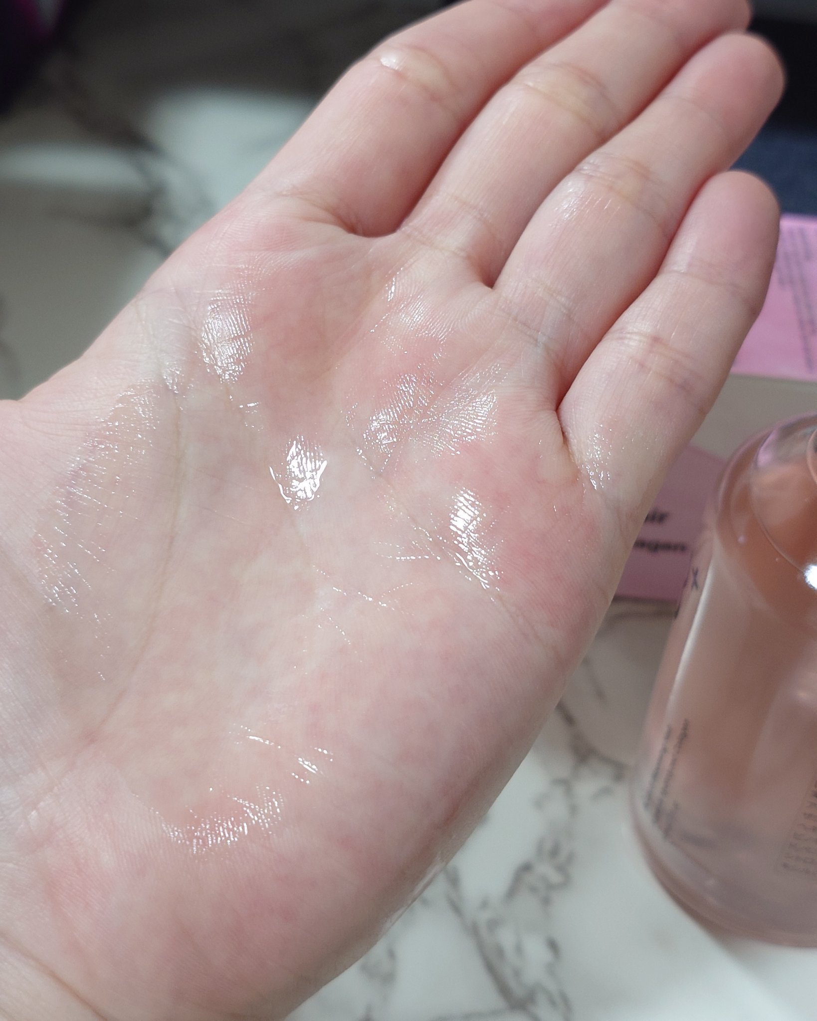 8+ブルーミングヘアオイル　ナチュラルフローラルの香り/BnD/ヘアオイルを使ったクチコミ（3枚目）