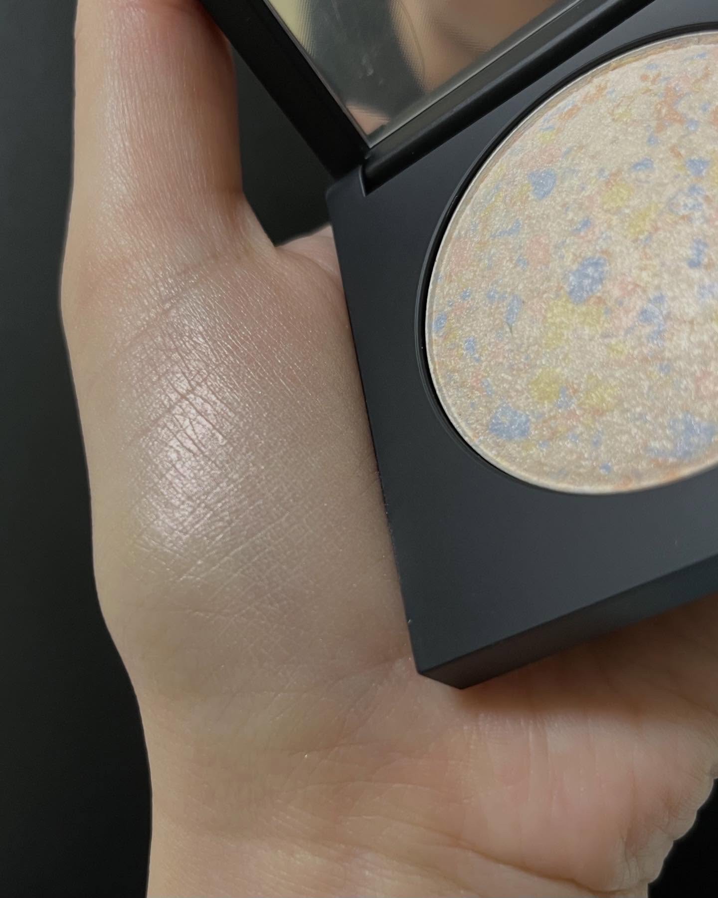 パールライクハイライター/FIVE VIBE/パウダーハイライトを使ったクチコミ（3枚目）