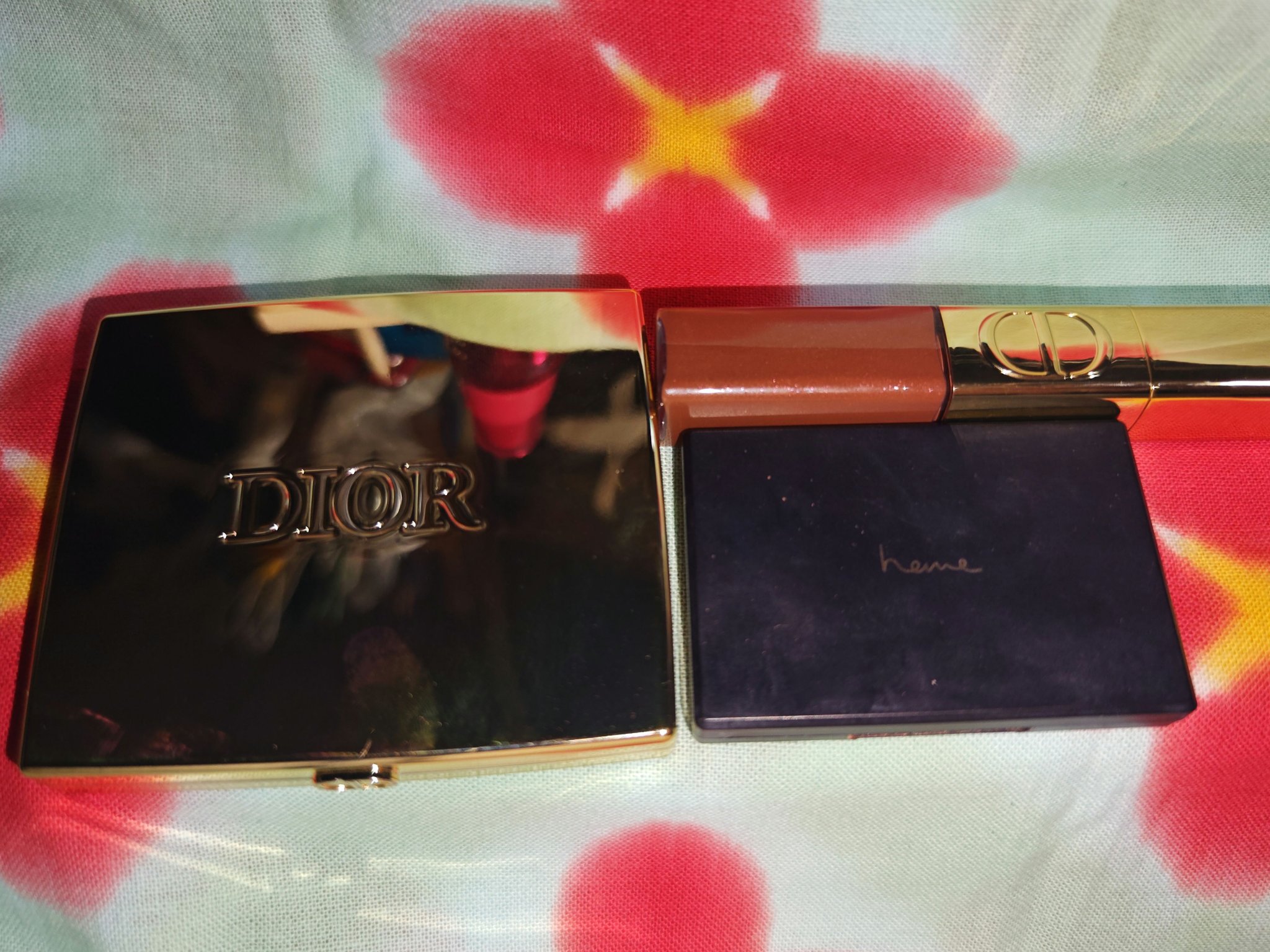 ピュア チーク カラー ヴィヴィッドピーチ/heme/パウダーチークを使ったクチコミ（1枚目）