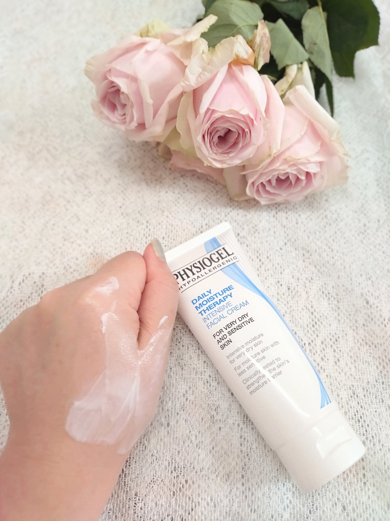 DMT インテンシブフェイシャルクリーム/PHYSIOGEL/フェイスクリームを使ったクチコミ（3枚目）