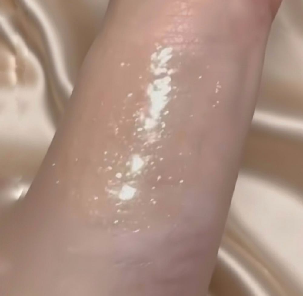 RMK リップ ルミナイザー/RMK/リップグロスを使ったクチコミ（3枚目）