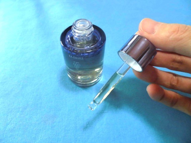 スイート サファイア ブドウ PDRN セラム 30ml/LA DIONÉ/美容液を使ったクチコミ（3枚目）