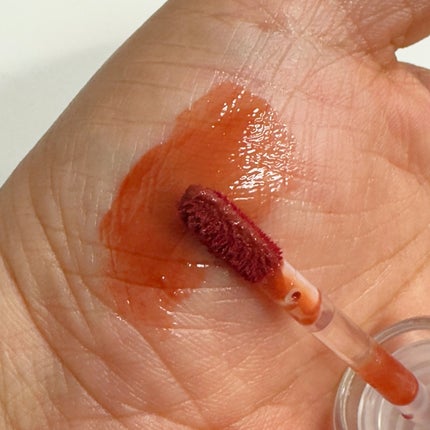 ラカ マキシグレイヤーティント/Laka/リップティントを使ったクチコミ(4枚目)