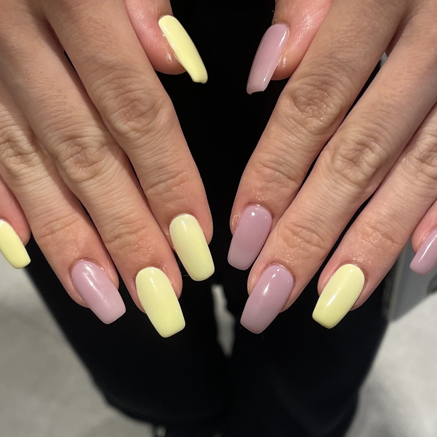 いいね、保存嬉しいです🎶

#ネイル #ジェルネイル #垢抜け #ネイルケア #キラキラネイル #ネイリスト #ネイルデザイン #ネイルポリッシュ #簡単ネイル #夏ネイル #秋ネイル #ネイルアート #ネイルシール #冬ネイル #大人ネ