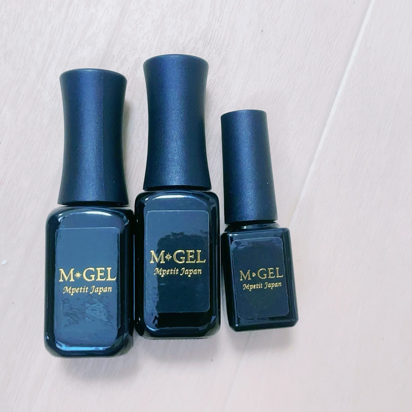 エムジェル ノンワイプトップジェル/Mpetit Japan/ジェルネイルを使ったクチコミ（3枚目）