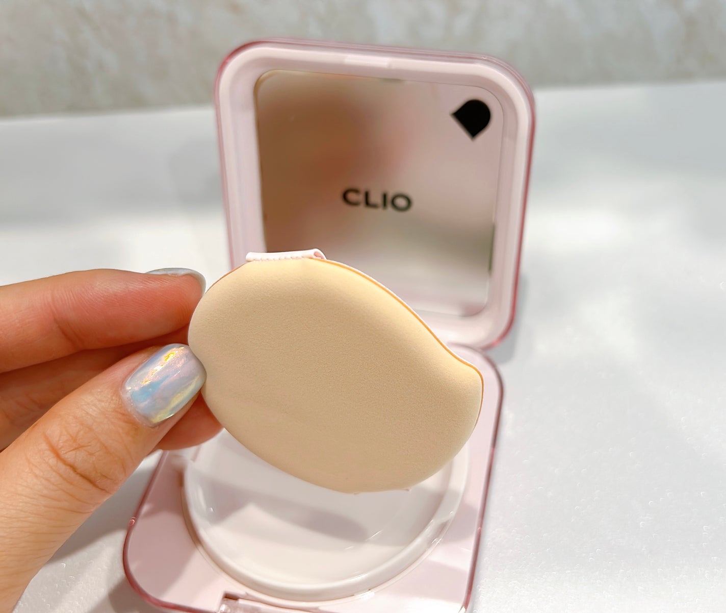 キルカバー メッシュ グロウ エッセンシャル クッション/CLIO/クッションファンデーションを使ったクチコミ(5枚目)