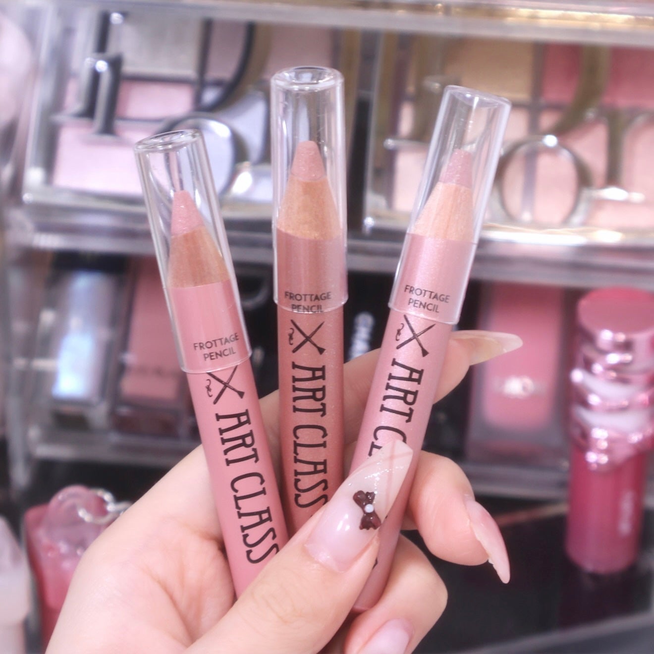 アートクラス フロッタージュペンシル/too cool for school/スティックアイシャドウを使ったクチコミ(1枚目)