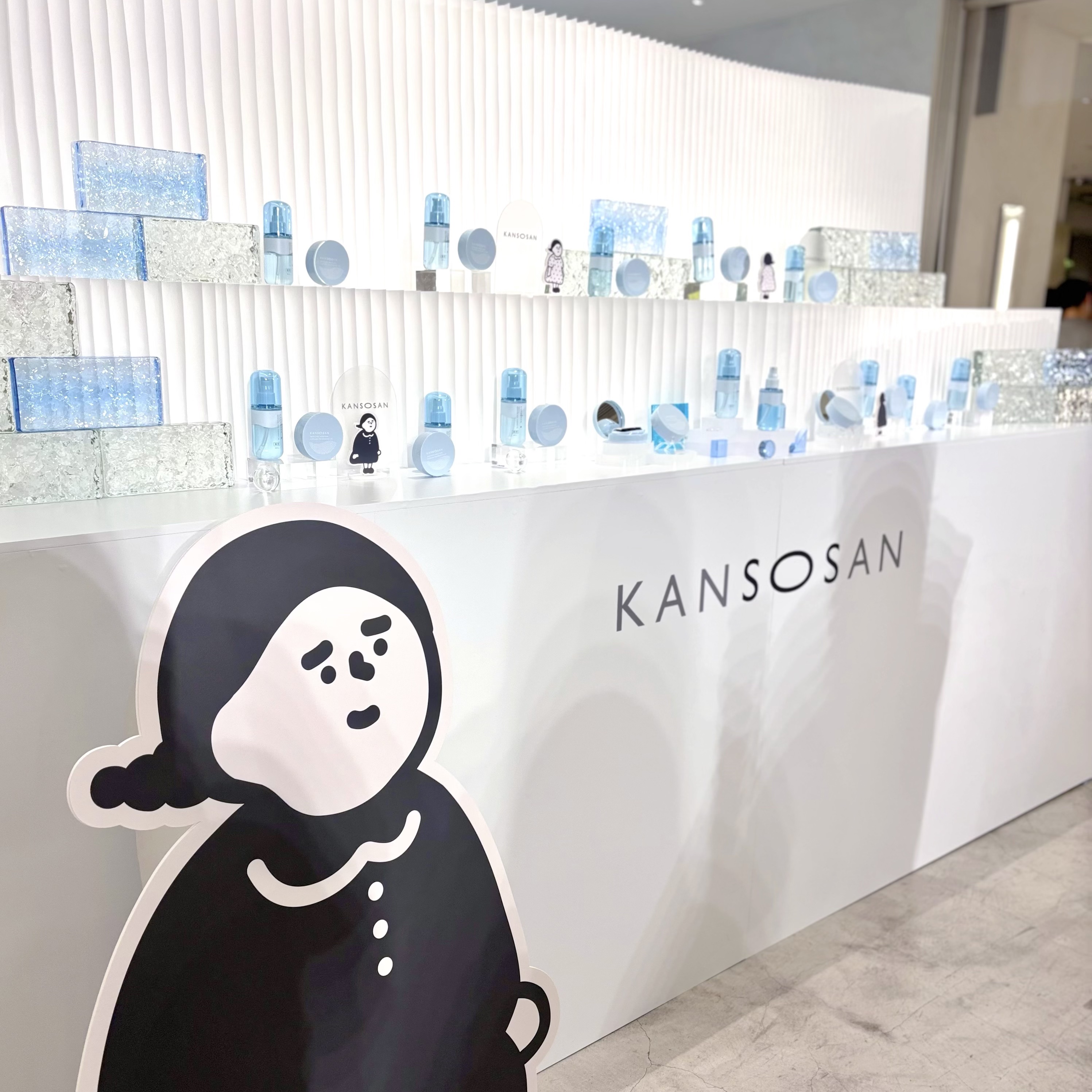 乾燥さんの新製品お披露目イベントにご招待いただきました🫧

なんと初のクッションファンデーションとふき取り美容液が登場！！

試してみたらどちらもみずみずしく軽いテクスチャーで､敏感肌でも使いやすそうだったので今から発売が待ち遠しい…2/