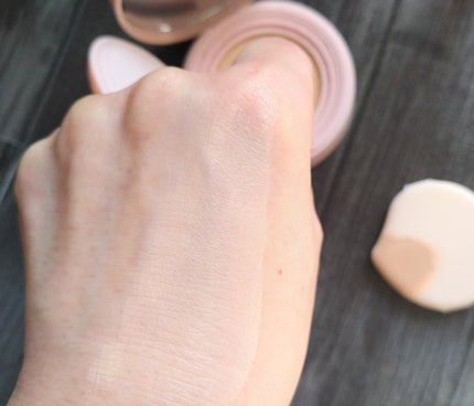 ラディアンスメイクアップブースティングプレップ/hince/化粧下地を使ったクチコミ(3枚目)