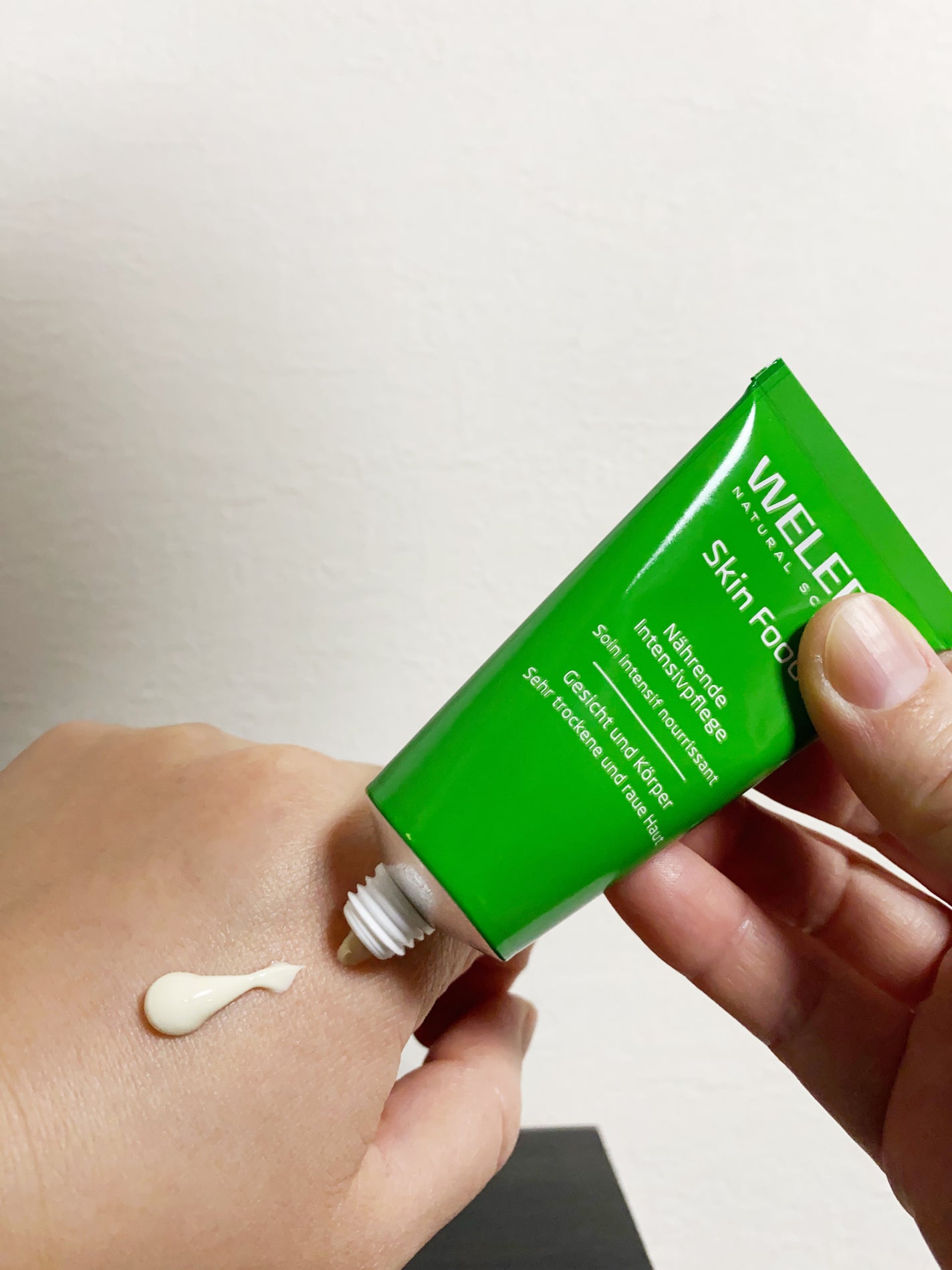 HR on LIPS 「ヴェレダスキンフードこちらは発売から90年以上に渡って愛されて..」(3枚目)