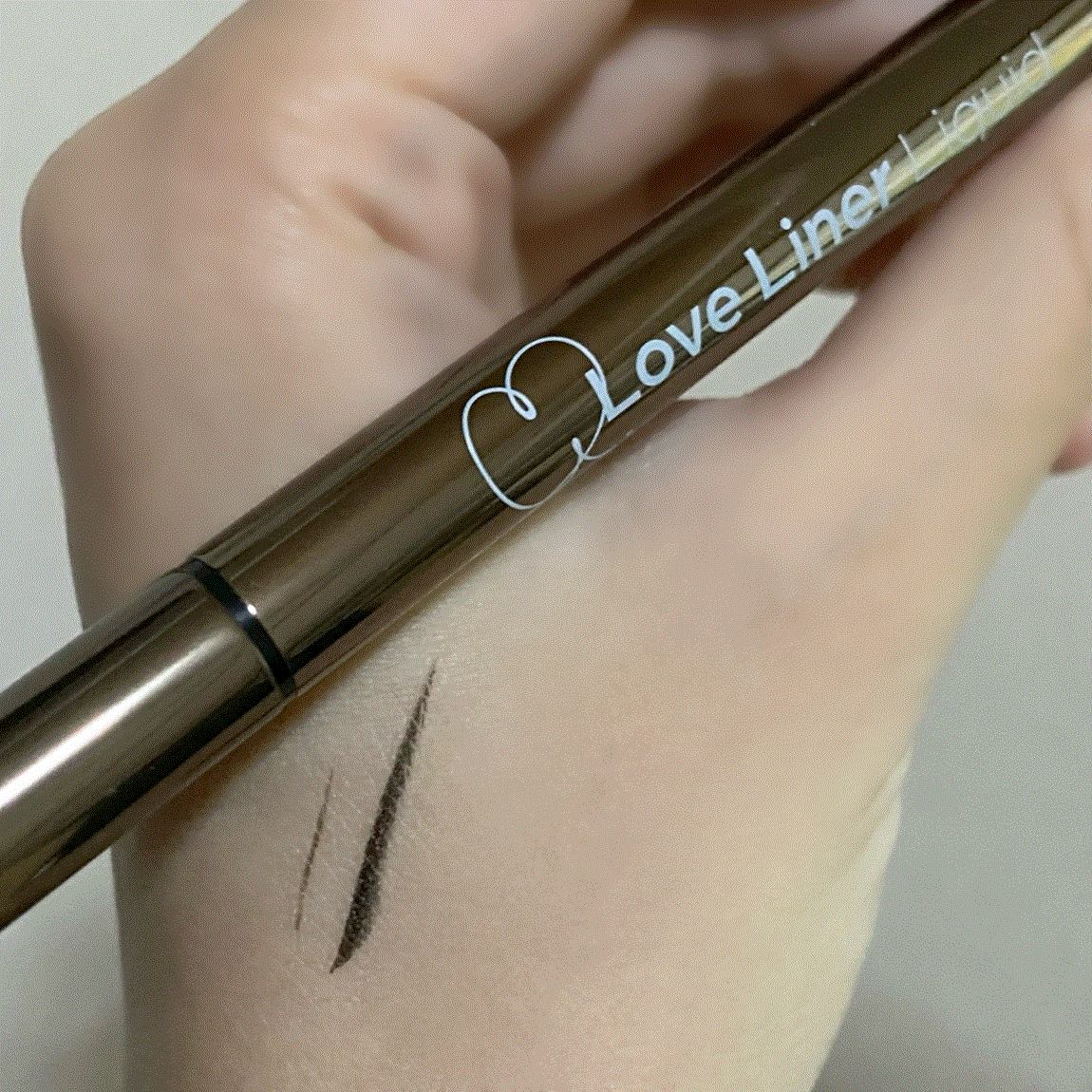 リキッドアイライナーR5 極細筆/ラブ・ライナー/リキッドアイライナーを使ったクチコミ(1枚目)