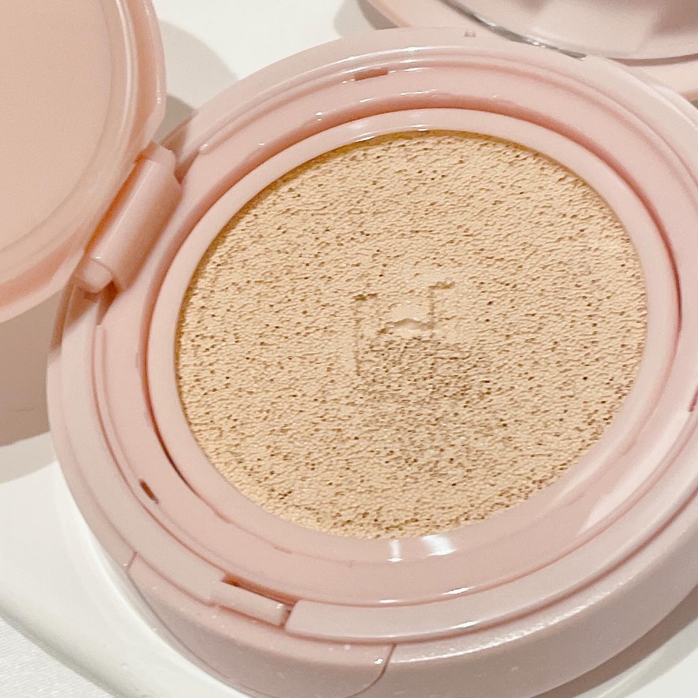 カバーマスターピンククッション/hince/クッションファンデーションを使ったクチコミ(3枚目)