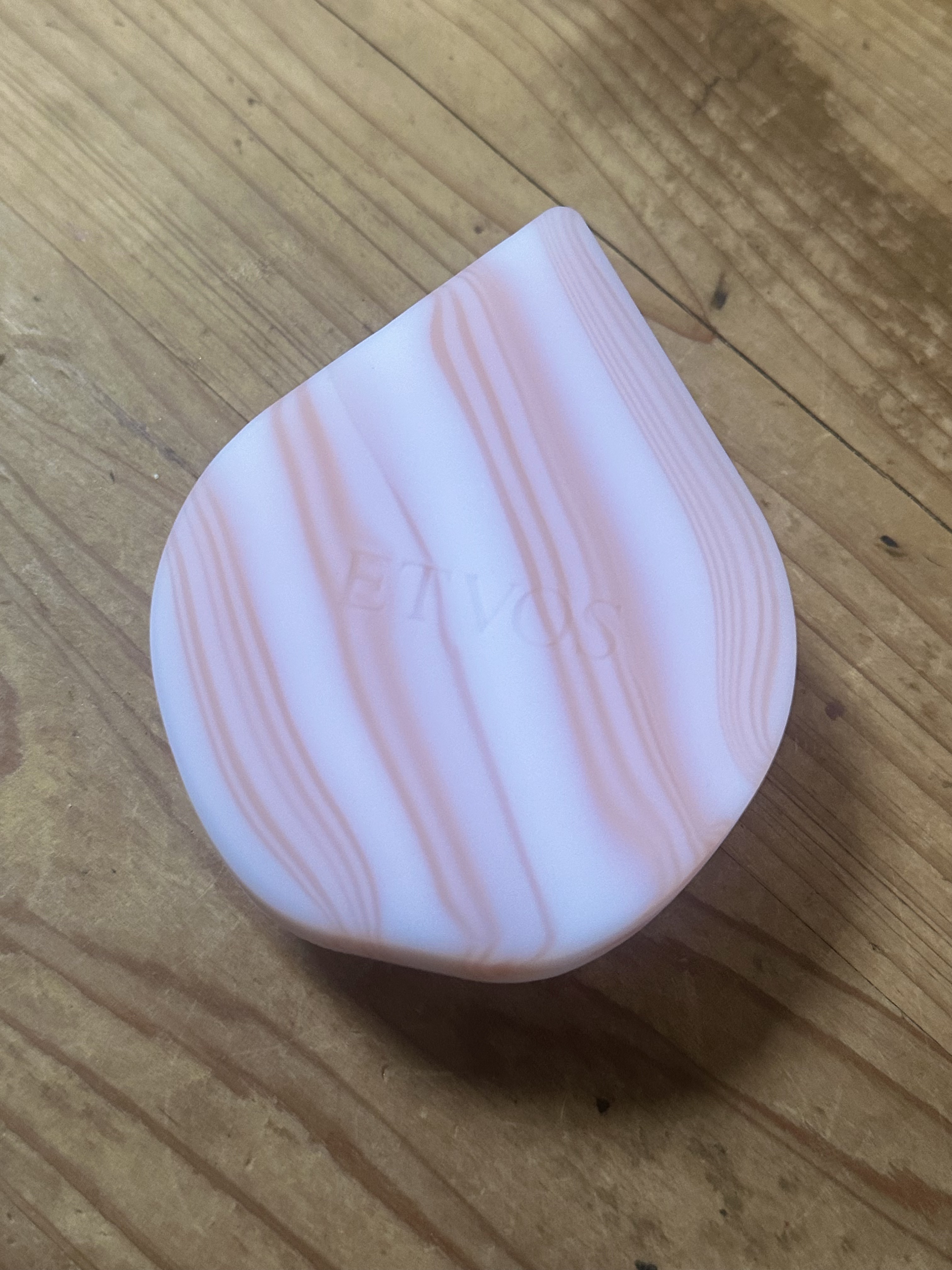 リラクシングマッサージブラシ/エトヴォス/スカルプブラシを使ったクチコミ（1枚目）