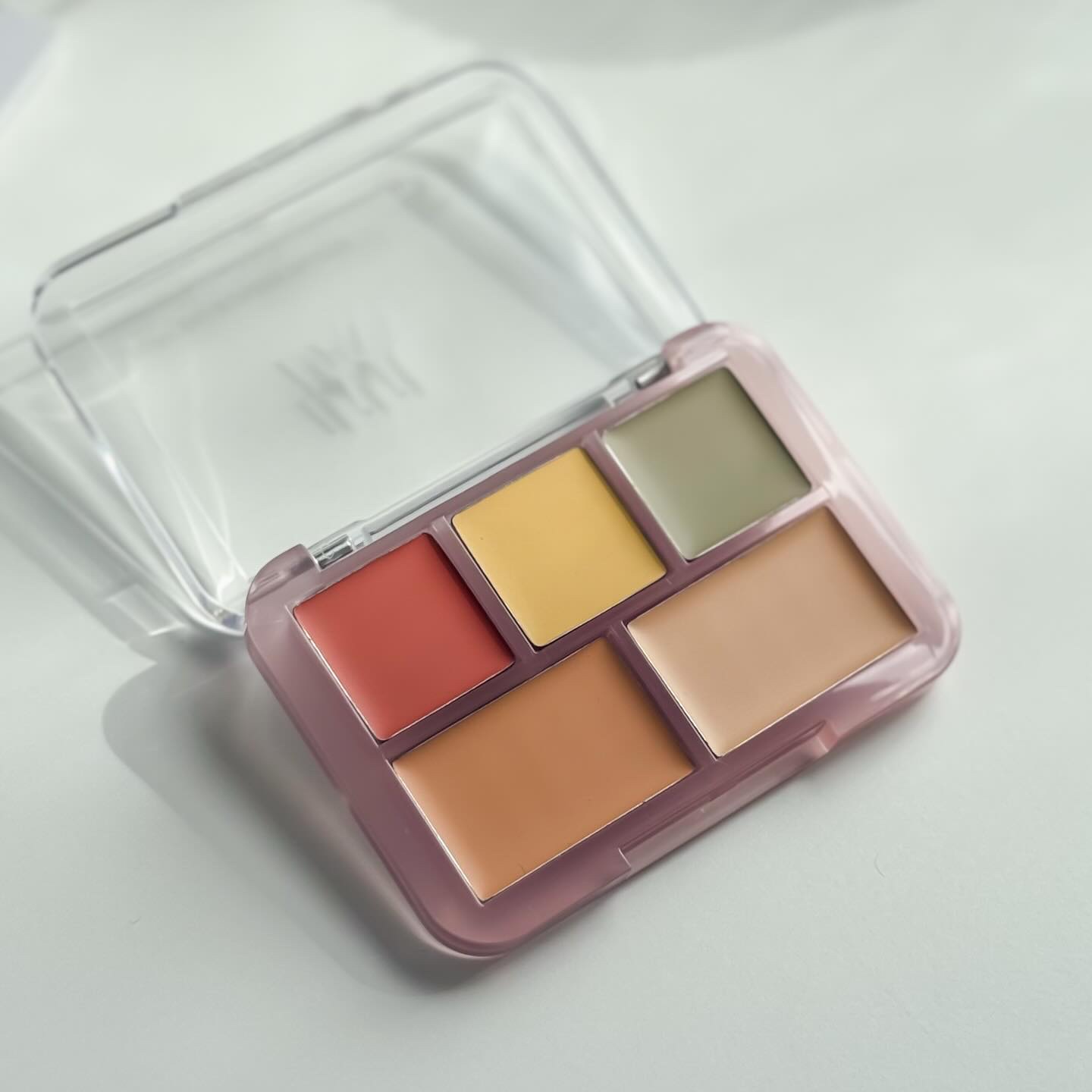 コンシールブレンダーパレット/LUNA/パレットコンシーラーを使ったクチコミ（2枚目）