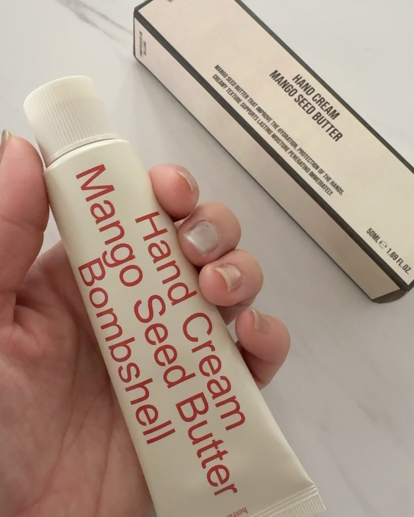 パフュームシルキーハンドクリーム/hetras/ハンドクリームを使ったクチコミ(4枚目)