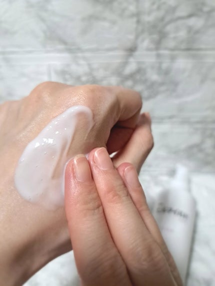 ヒルマイルドライト なめらか乳液/健栄製薬/乳液を使ったクチコミ(5枚目)