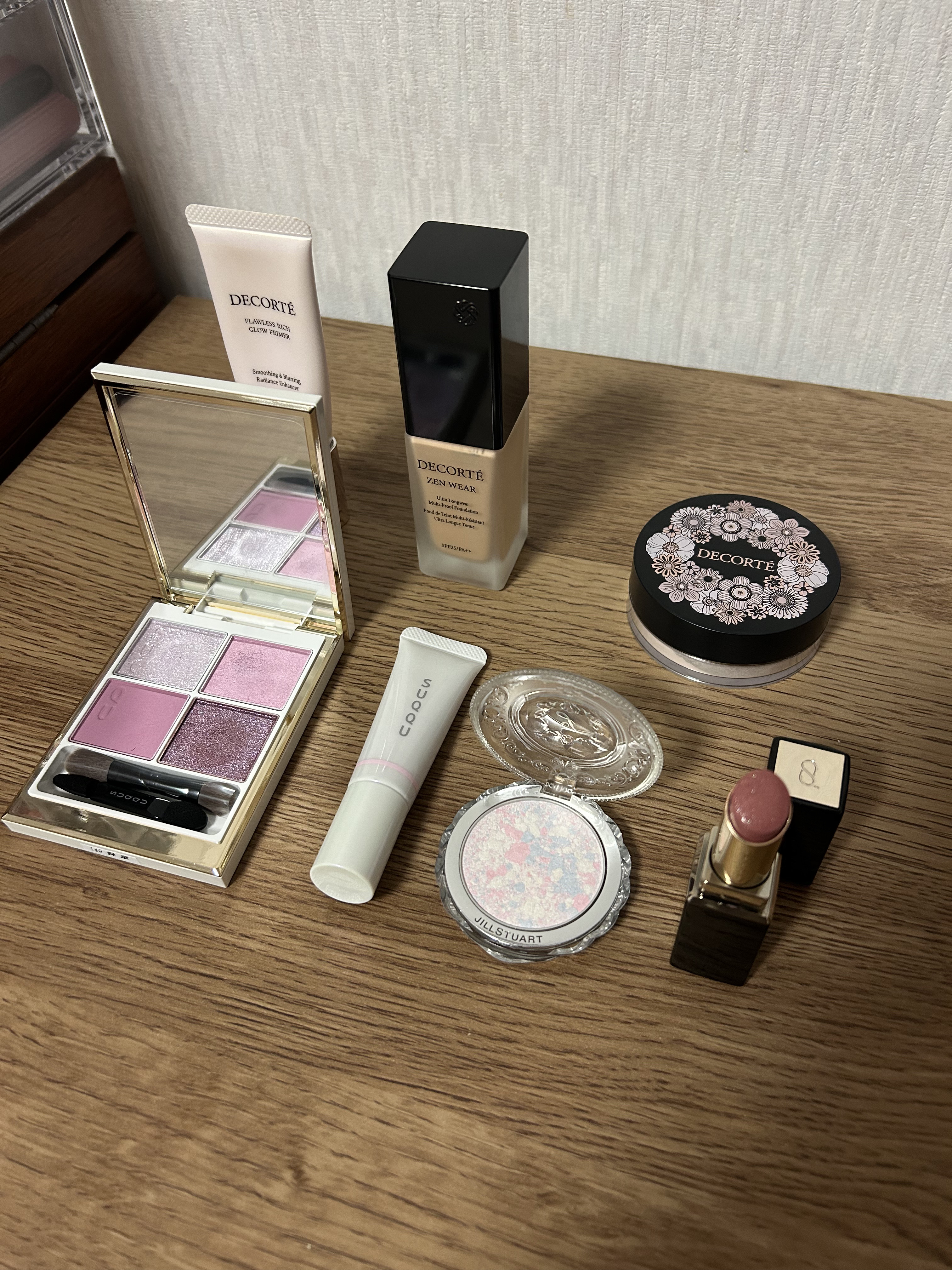 モイスチャー グレイズ リップスティック 109 夢詠 -YUMEYOMI（限定色）/SUQQU/口紅を使ったクチコミ（2枚目）