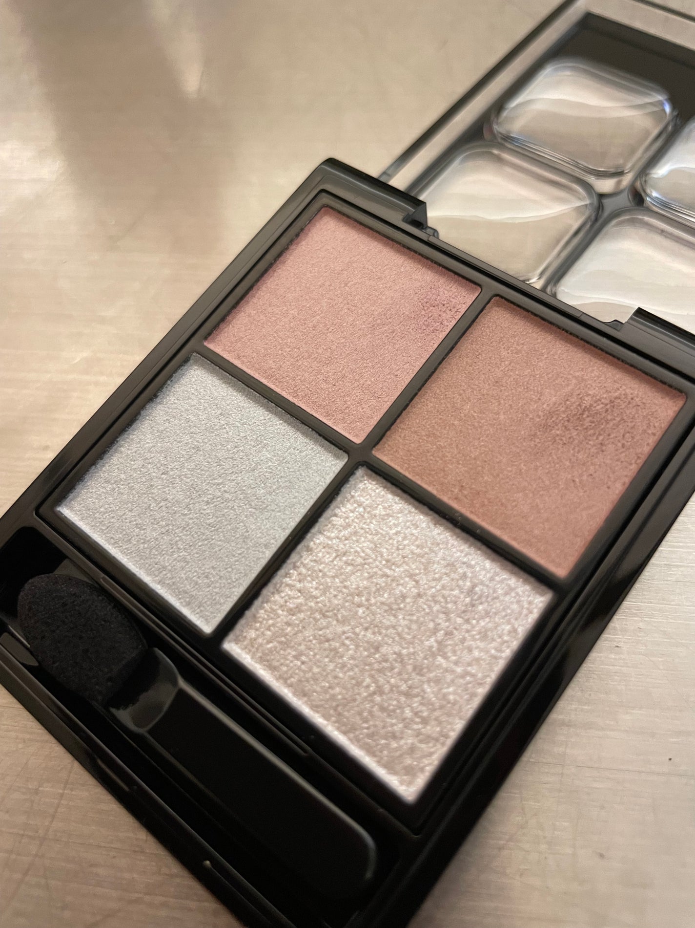 ケイト ポッピングシルエットシャドウ/KATE/アイシャドウパレットを使ったクチコミ(1枚目)